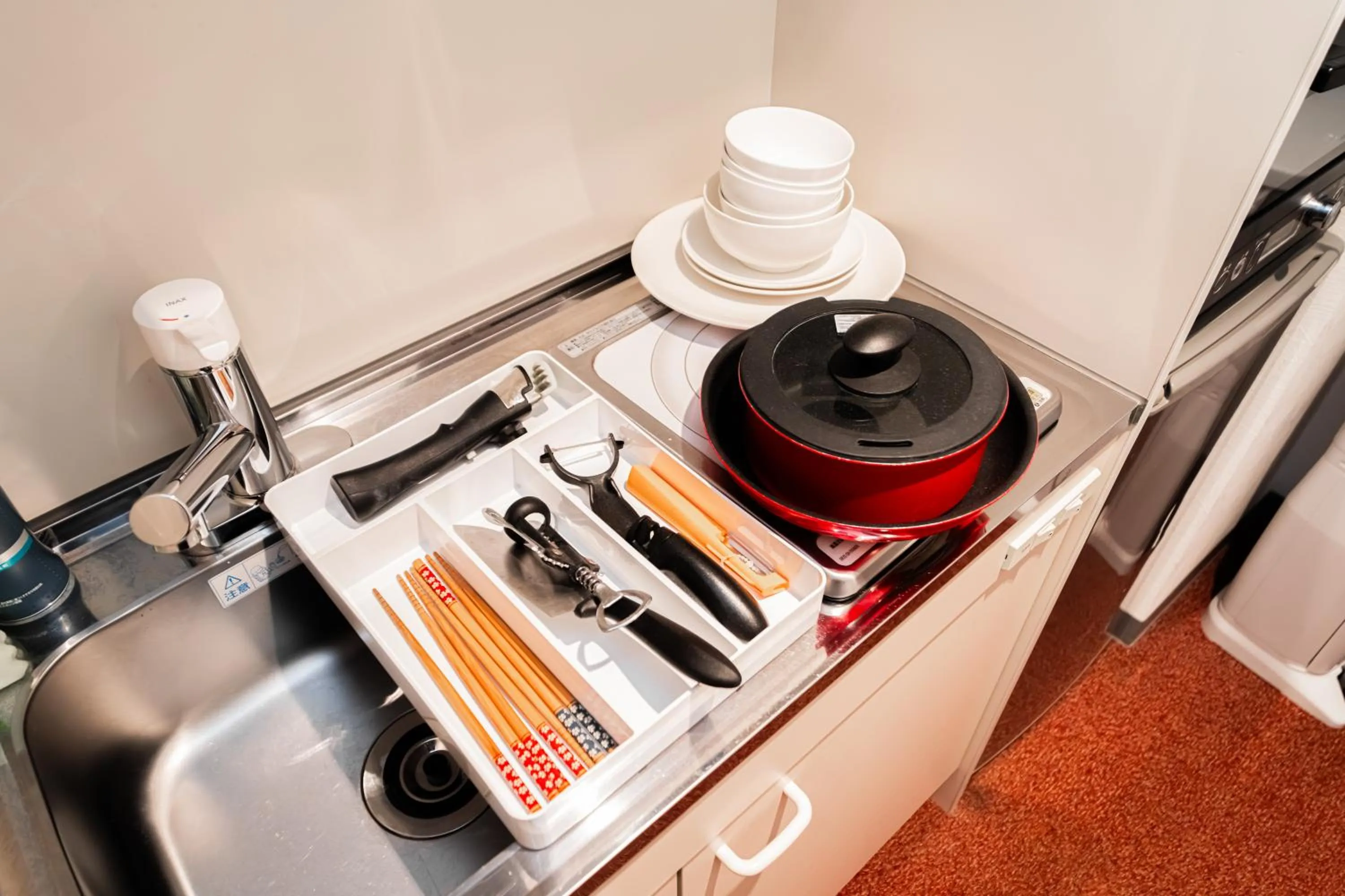 Kitchen or kitchenette in Serorin Light Hotel Tokyo