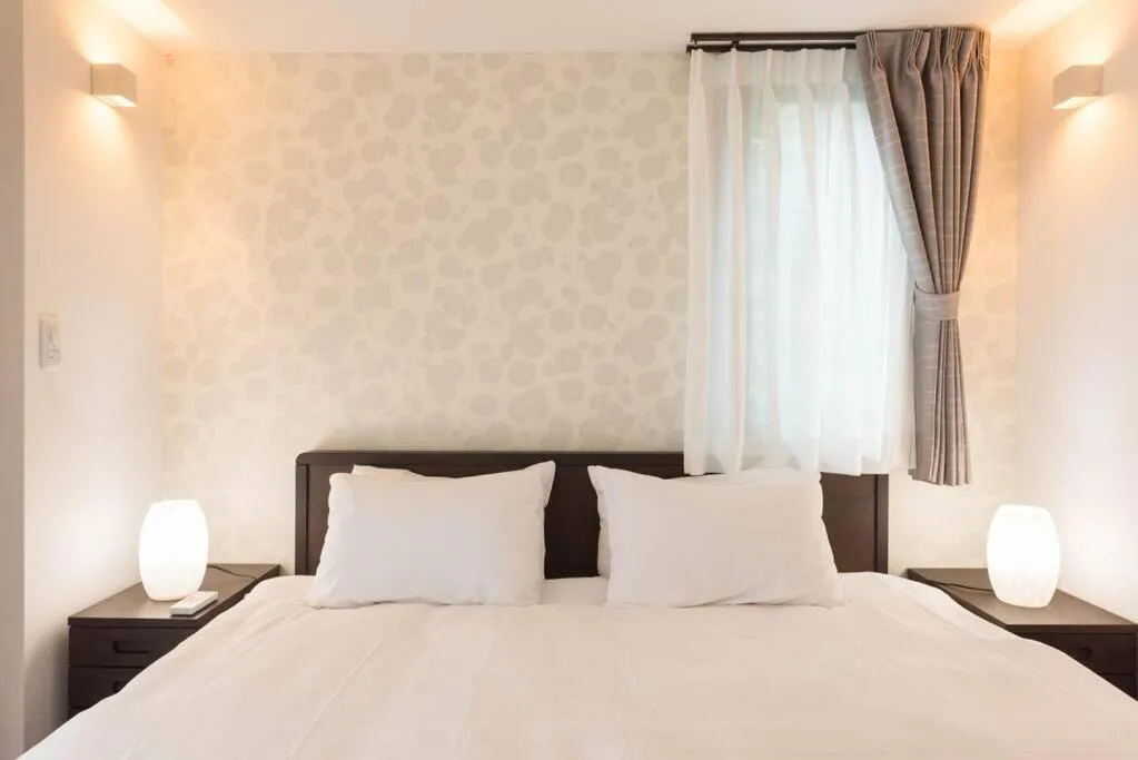 Bed in Serorin Light Hotel Tokyo