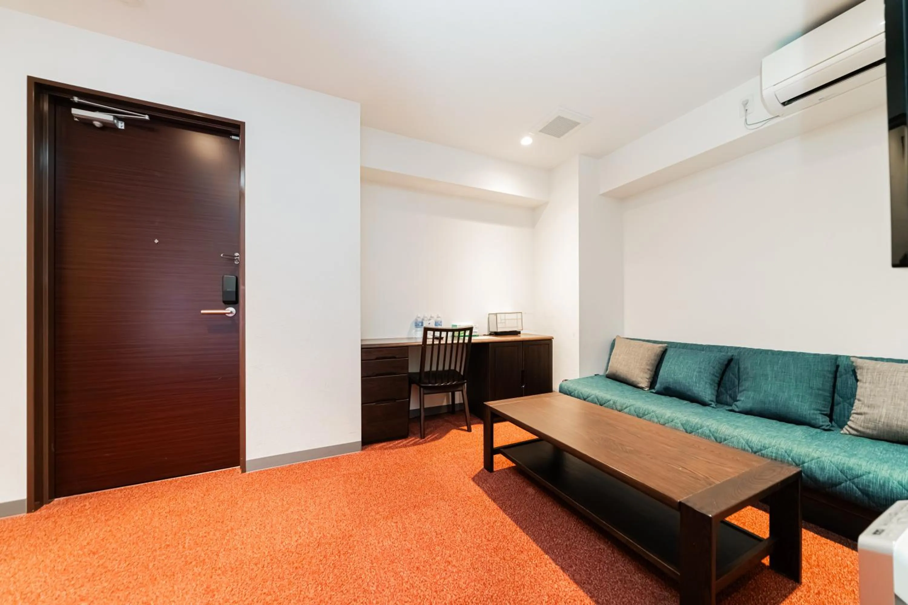 Living room, Bed in Serorin Light Hotel Tokyo