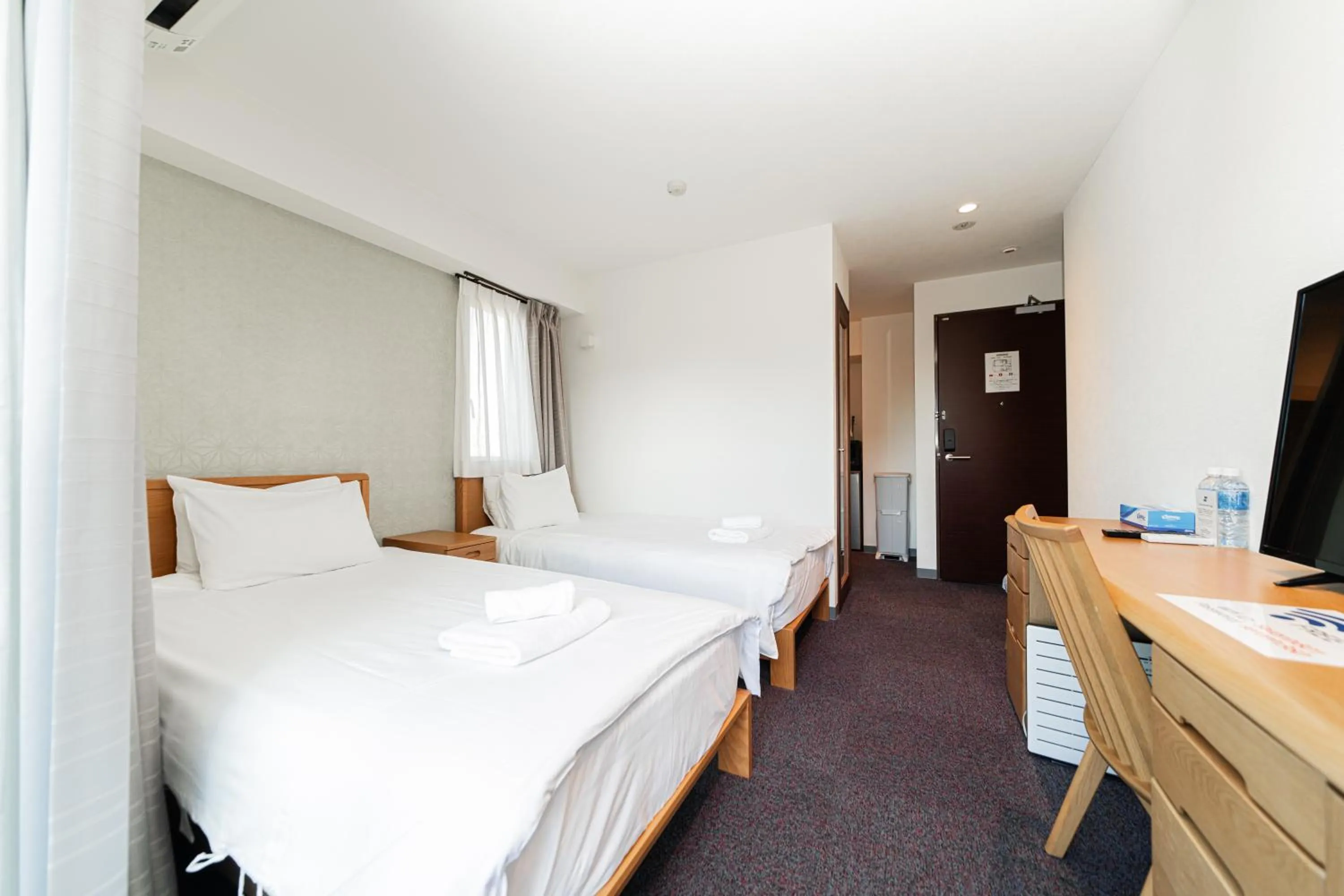 Photo of the whole room, Bed in Serorin Light Hotel Tokyo