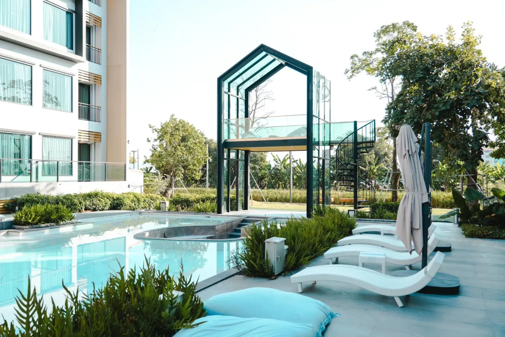 Swimming pool in Crystal Srivaree Suvarnabhumi Hotel Swimming pool in Crystal Srivaree Suvarnabhumi Hotel