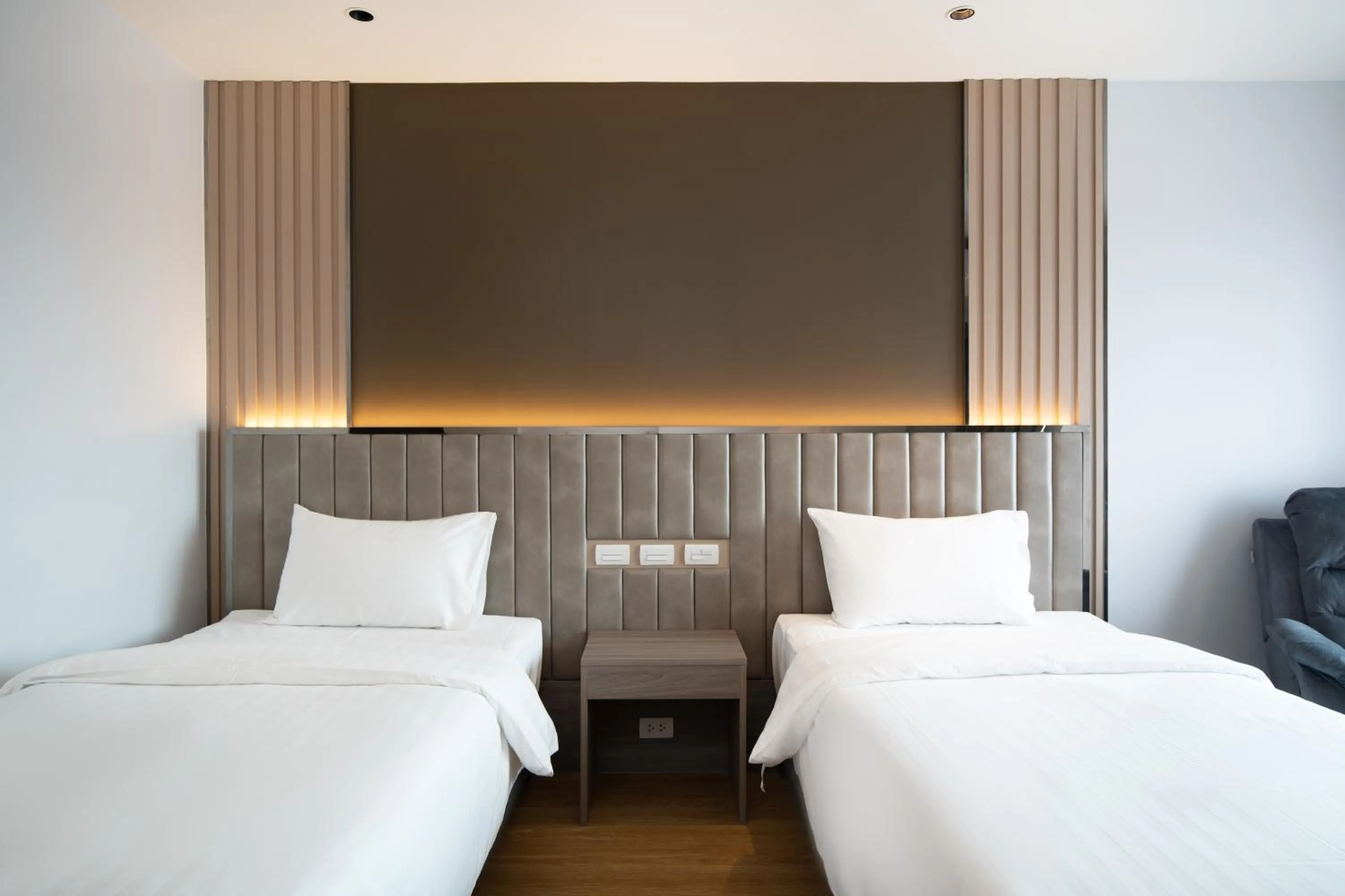 Bed in Crystal Srivaree Suvarnabhumi Hotel