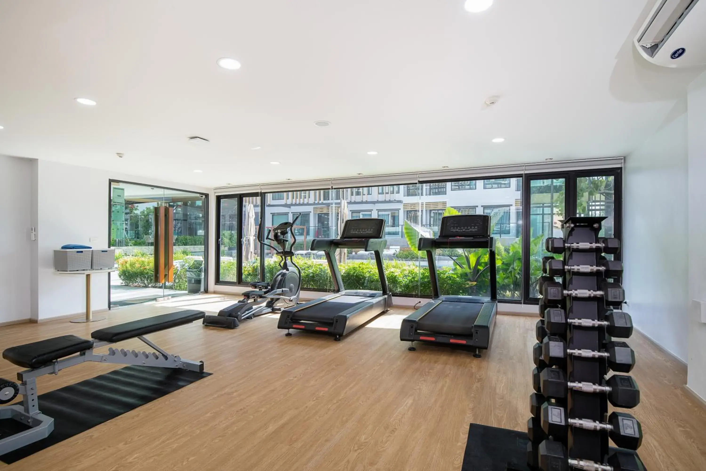 Fitness centre/facilities in Crystal Srivaree Suvarnabhumi Hotel Fitness centre/facilities in Crystal Srivaree Suvarnabhumi Hotel