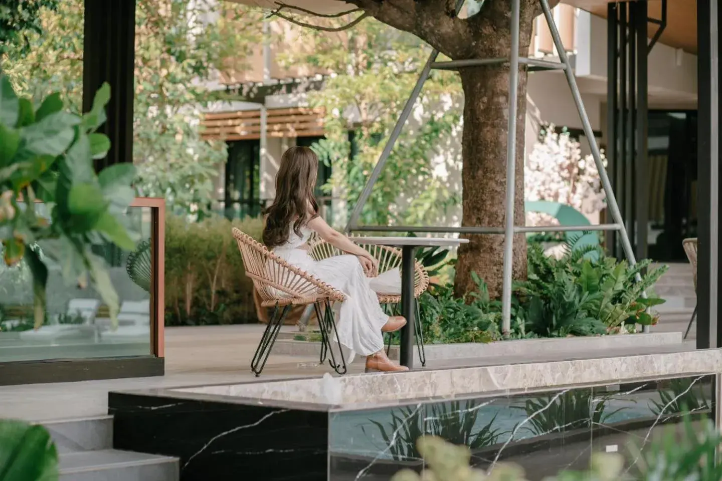 Property building in Crystal Srivaree Suvarnabhumi Hotel Property building in Crystal Srivaree Suvarnabhumi Hotel