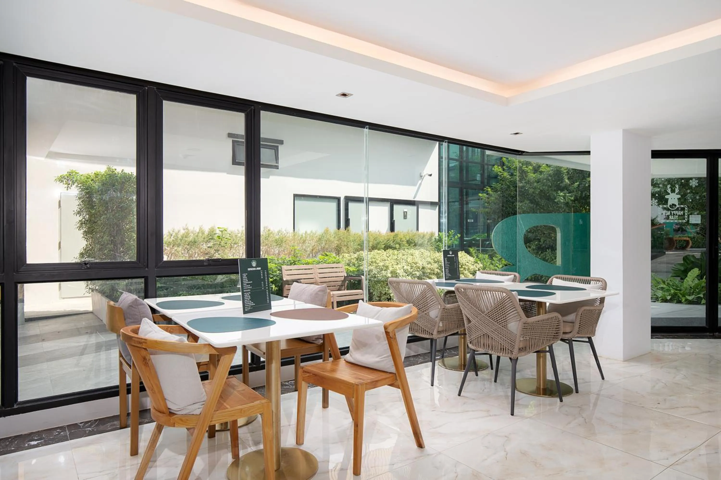 Coffee/tea facilities in Crystal Srivaree Suvarnabhumi Hotel