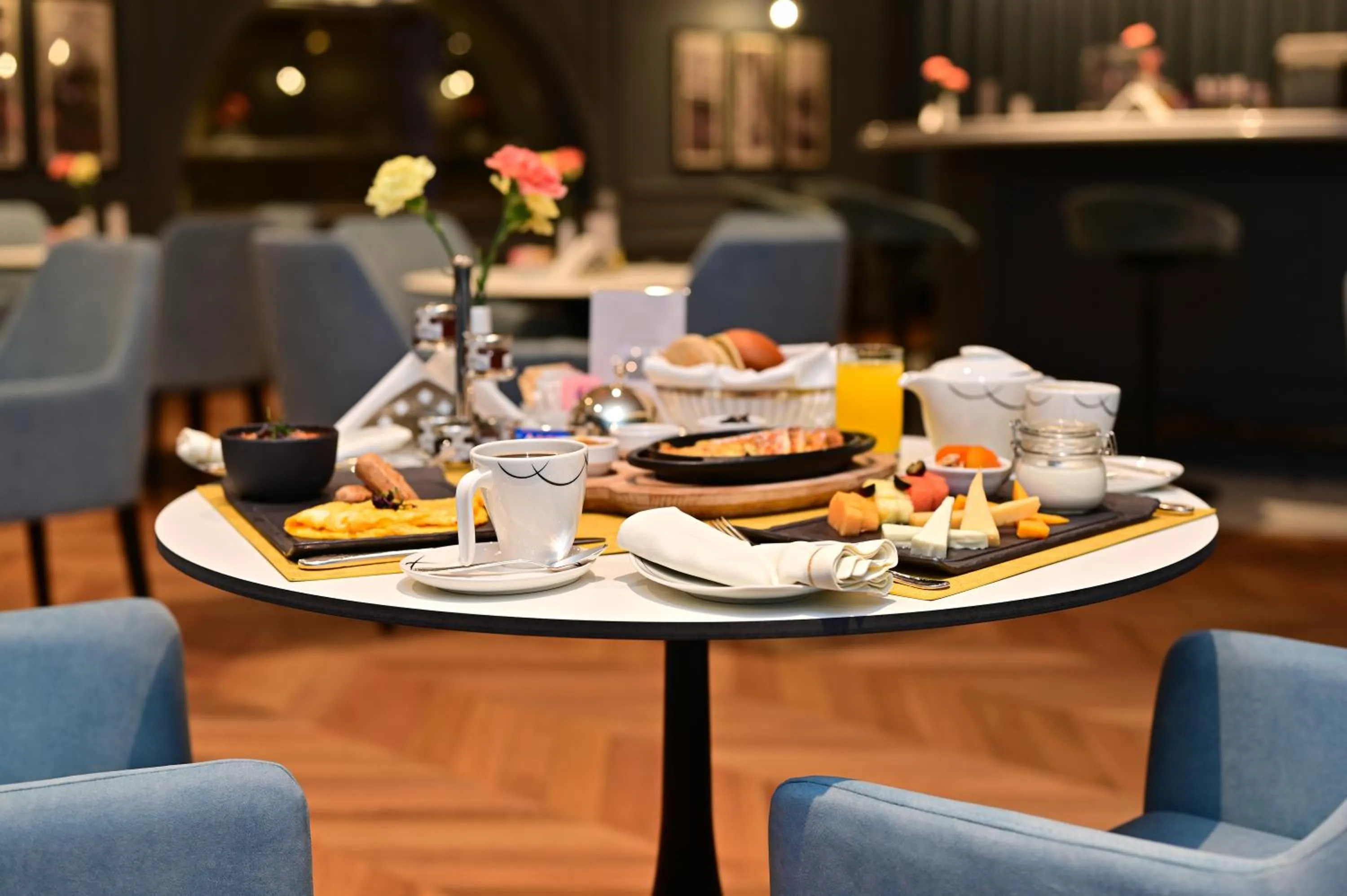 Restaurant/places to eat in 21 High Street Residence By The Torch