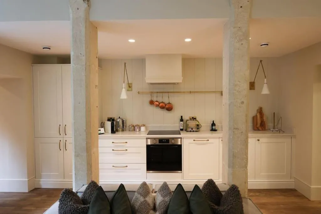 Coffee/tea facilities in Brand new Georgian flat in Bath