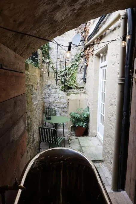 Patio in Brand new Georgian flat in Bath