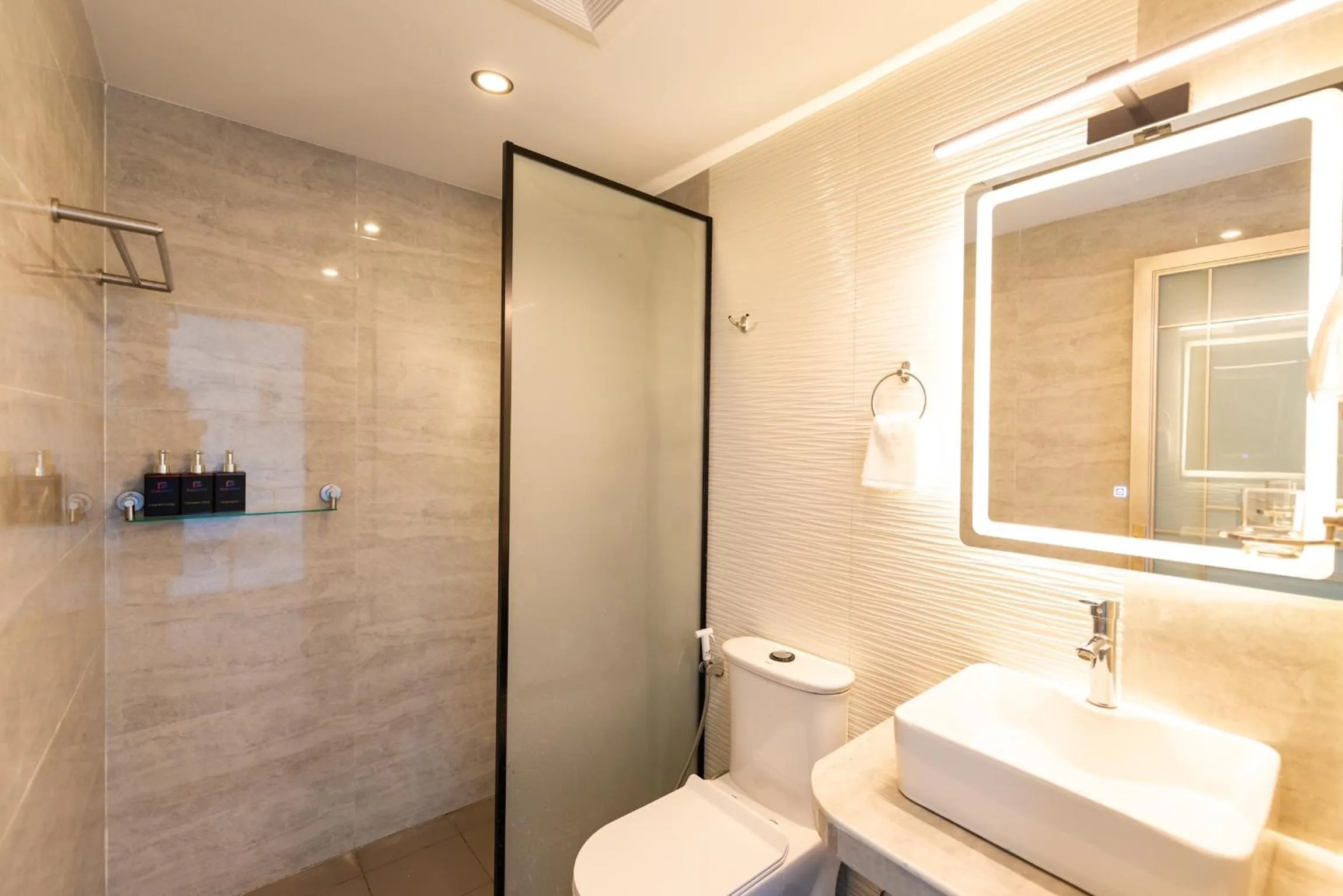 Toilet in FUNPLACE BEACH