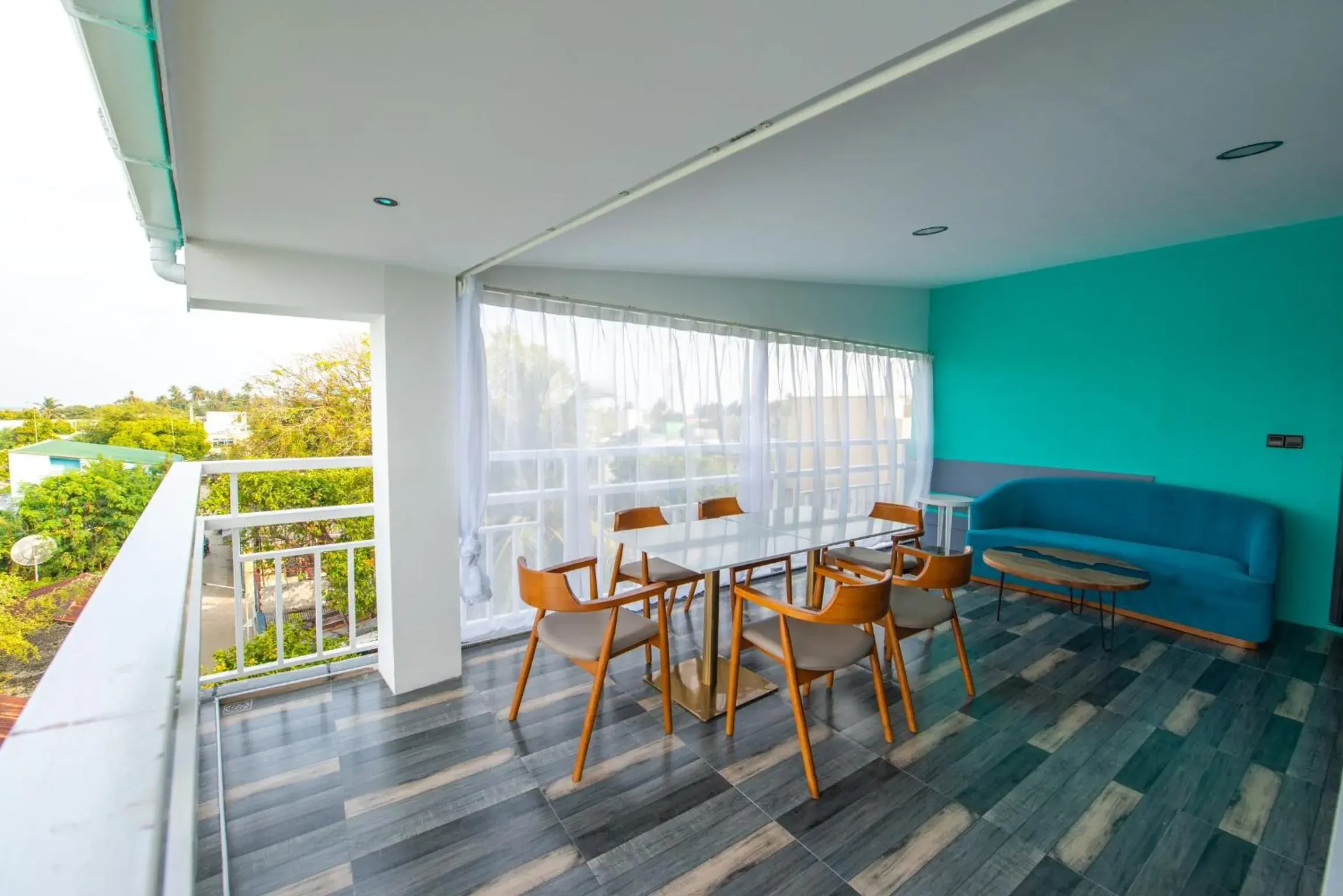 Restaurant/places to eat in FUNPLACE BEACH Restaurant/places to eat in FUNPLACE BEACH