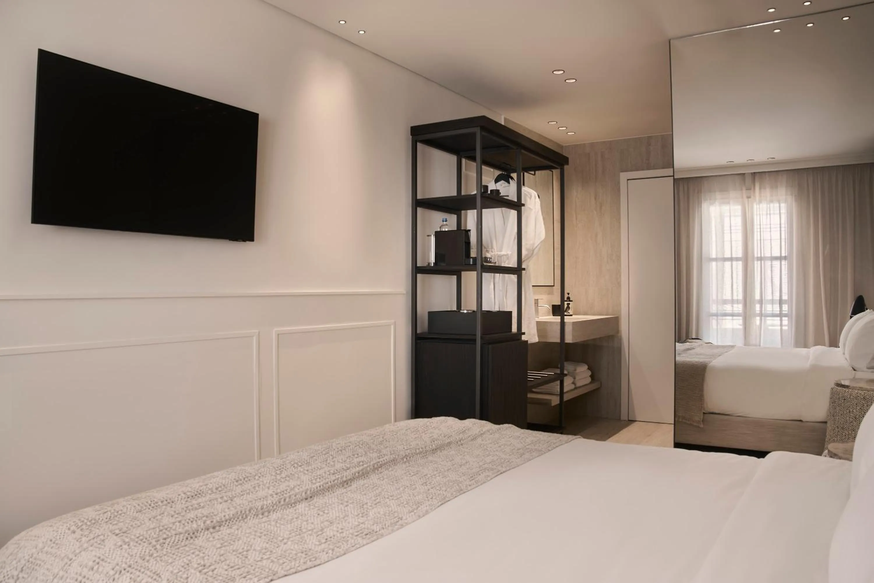 Bedroom, Bed in Doryssa Theorem Hotel