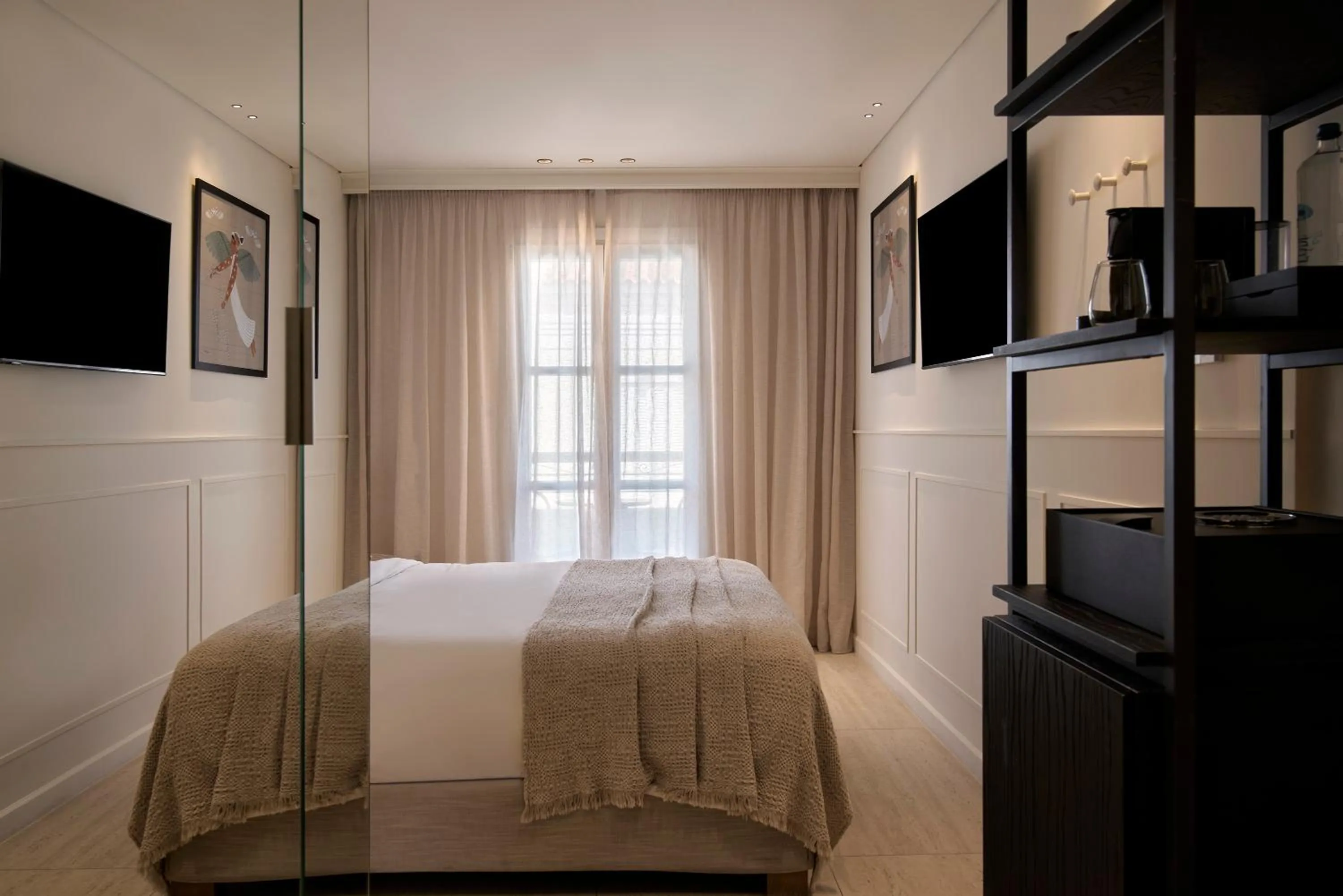 Bedroom, Bed in Doryssa Theorem Hotel