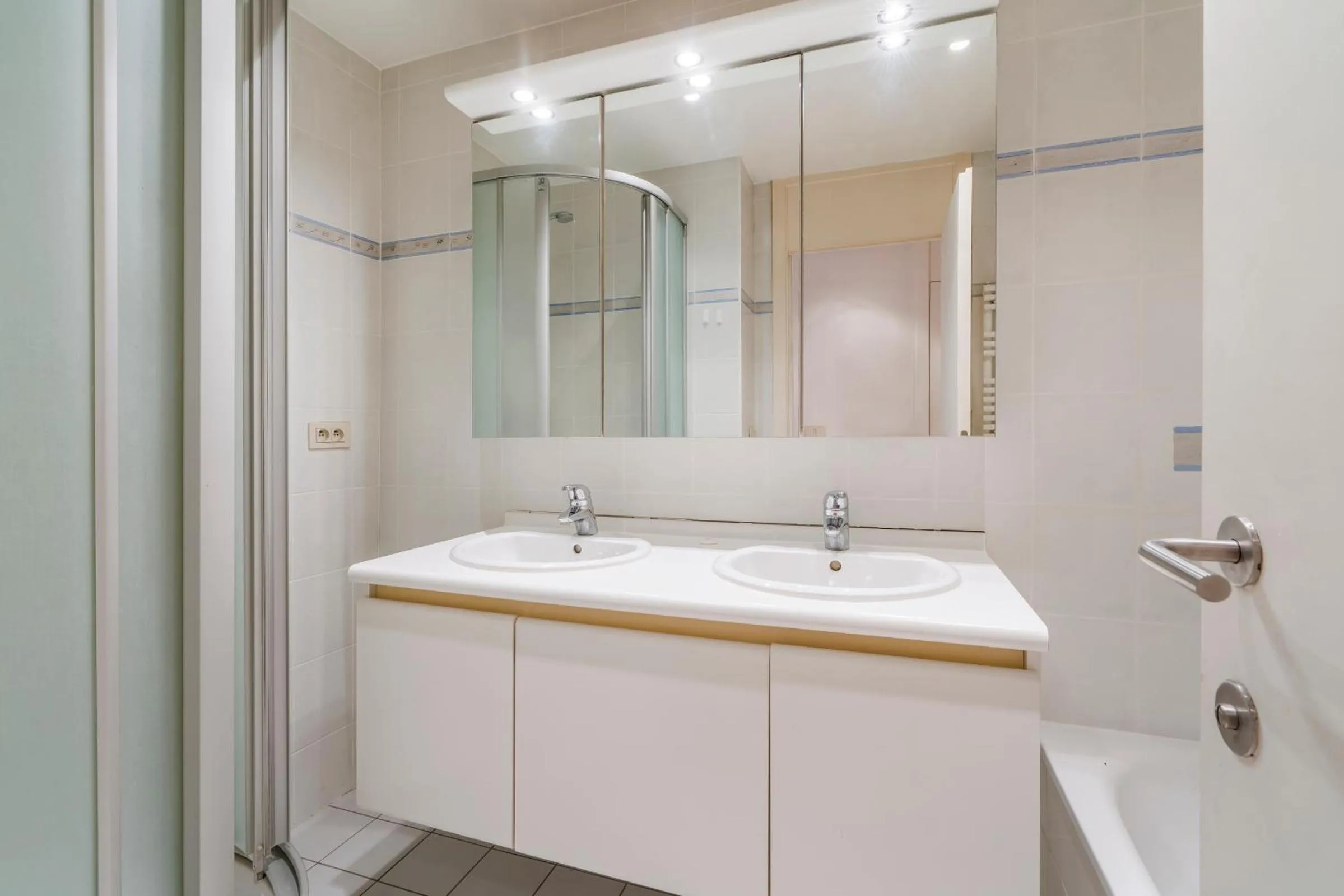 Lichtrijk appartement in hartje Knokke vlak bij shoppingstraat & strand
