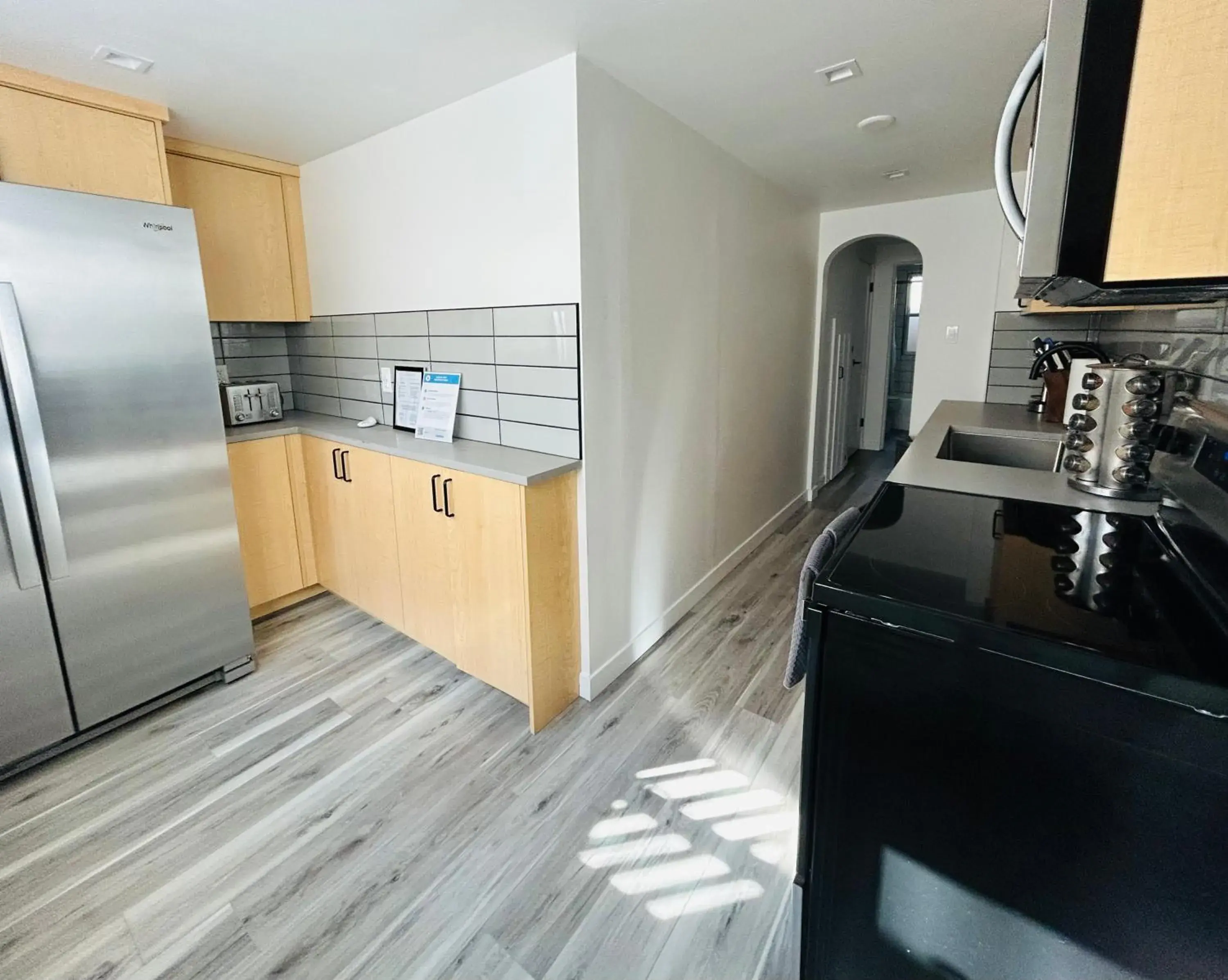 One-Bedroom Apartment in North End Bungalow 1921 Half One-Bedroom Apartment in North End Bungalow 1921 Half