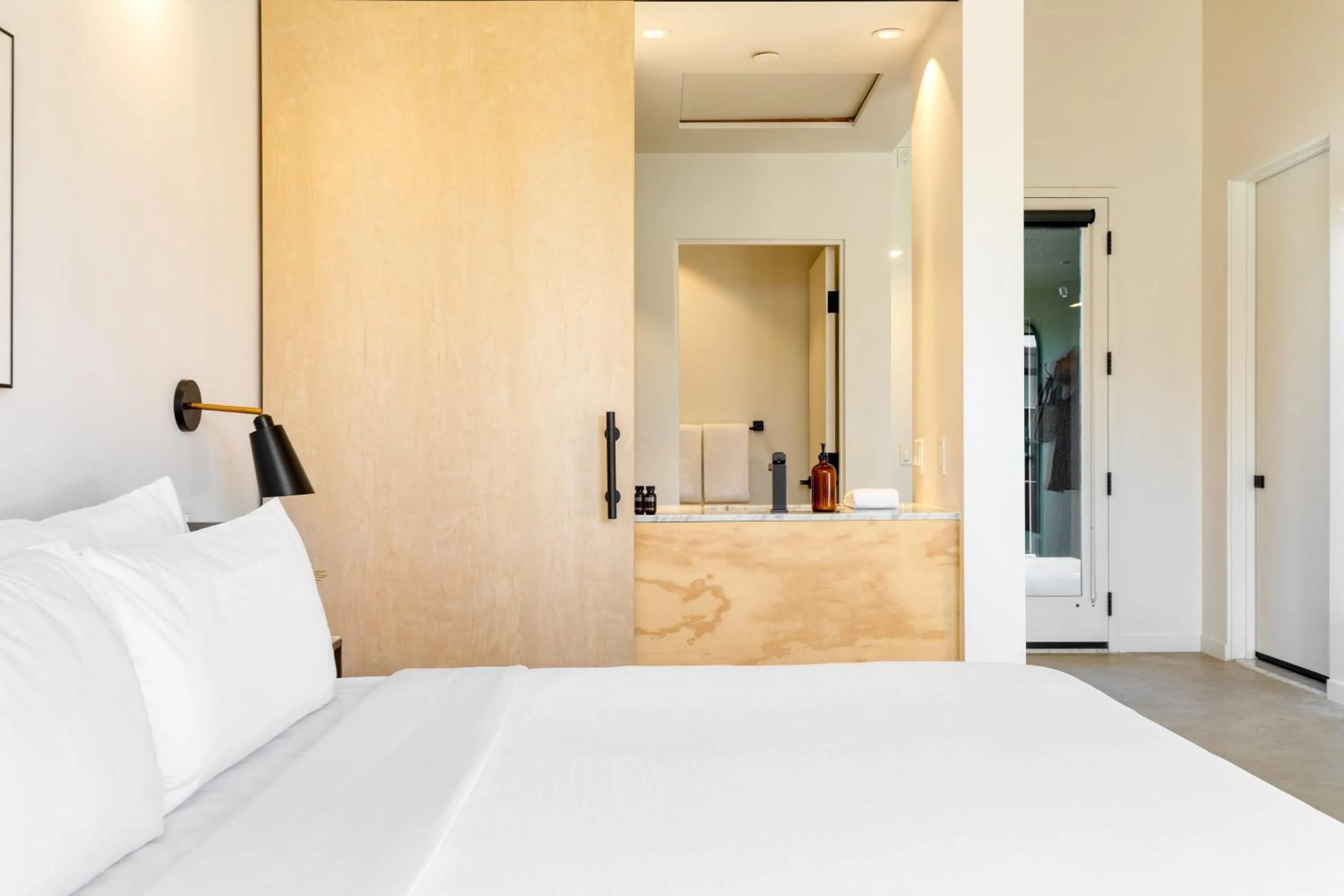 Other, Bed in Blackhaus Suites by AvantStay Modern Comfort in Downtown Palm Springs