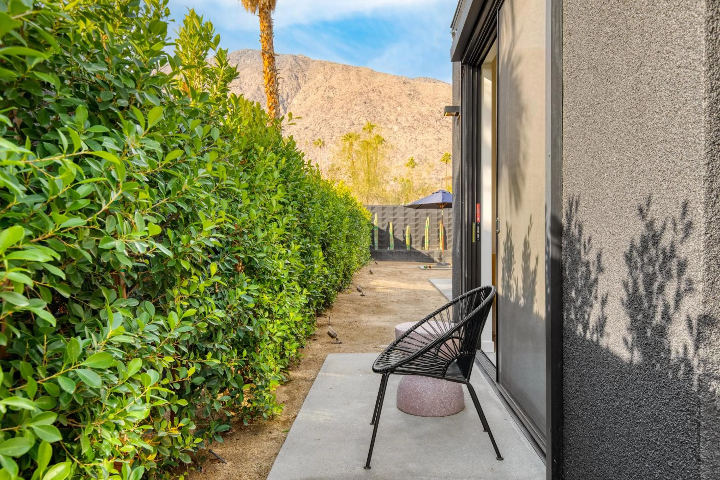 Blackhaus Suites by AvantStay Modern Comfort in Downtown Palm Springs