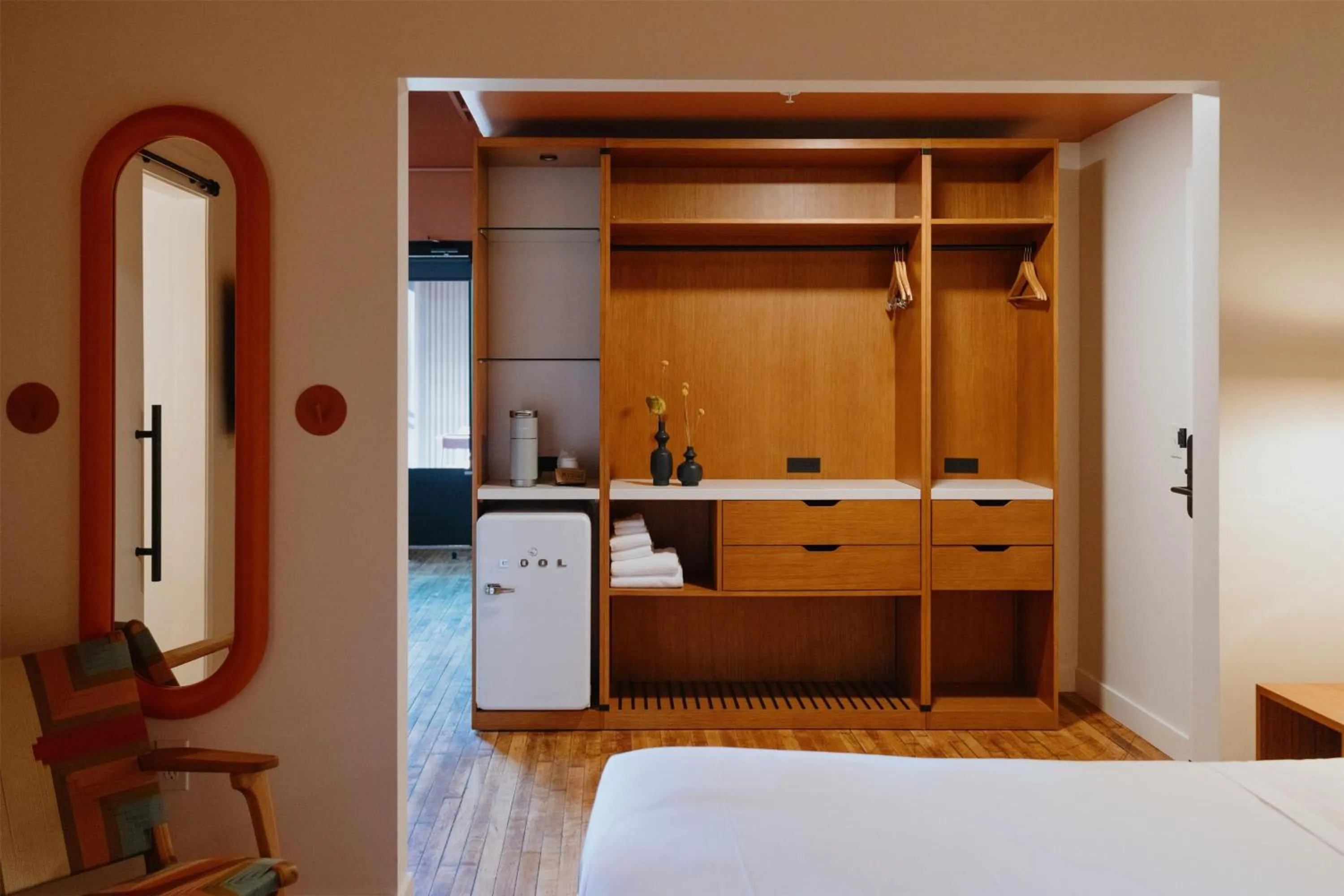 Bedroom, Bed in The Myriad Hotel Louisville, Tapestry Collection by Hilton