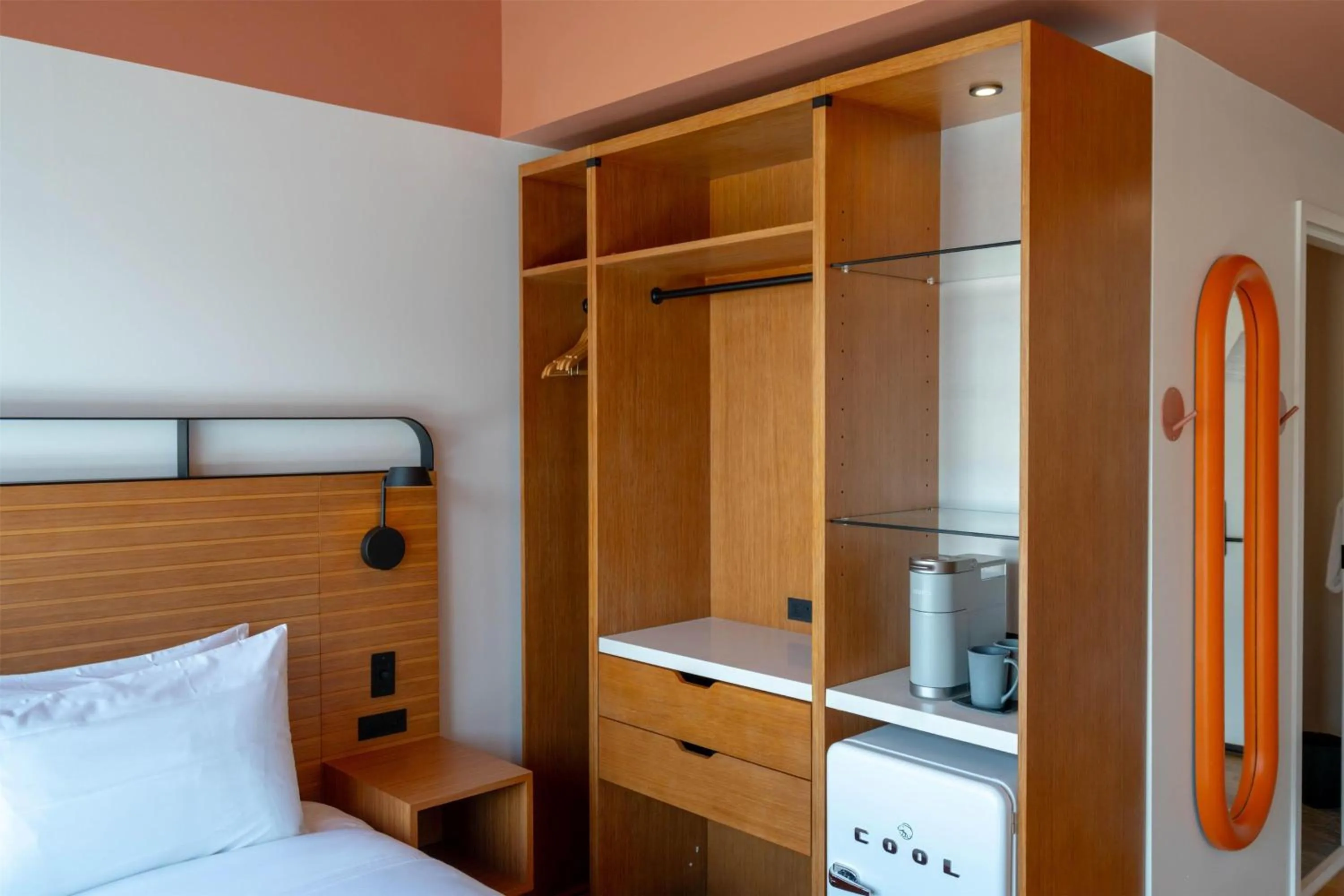 Bedroom, Bed in The Myriad Hotel Louisville, Tapestry Collection by Hilton