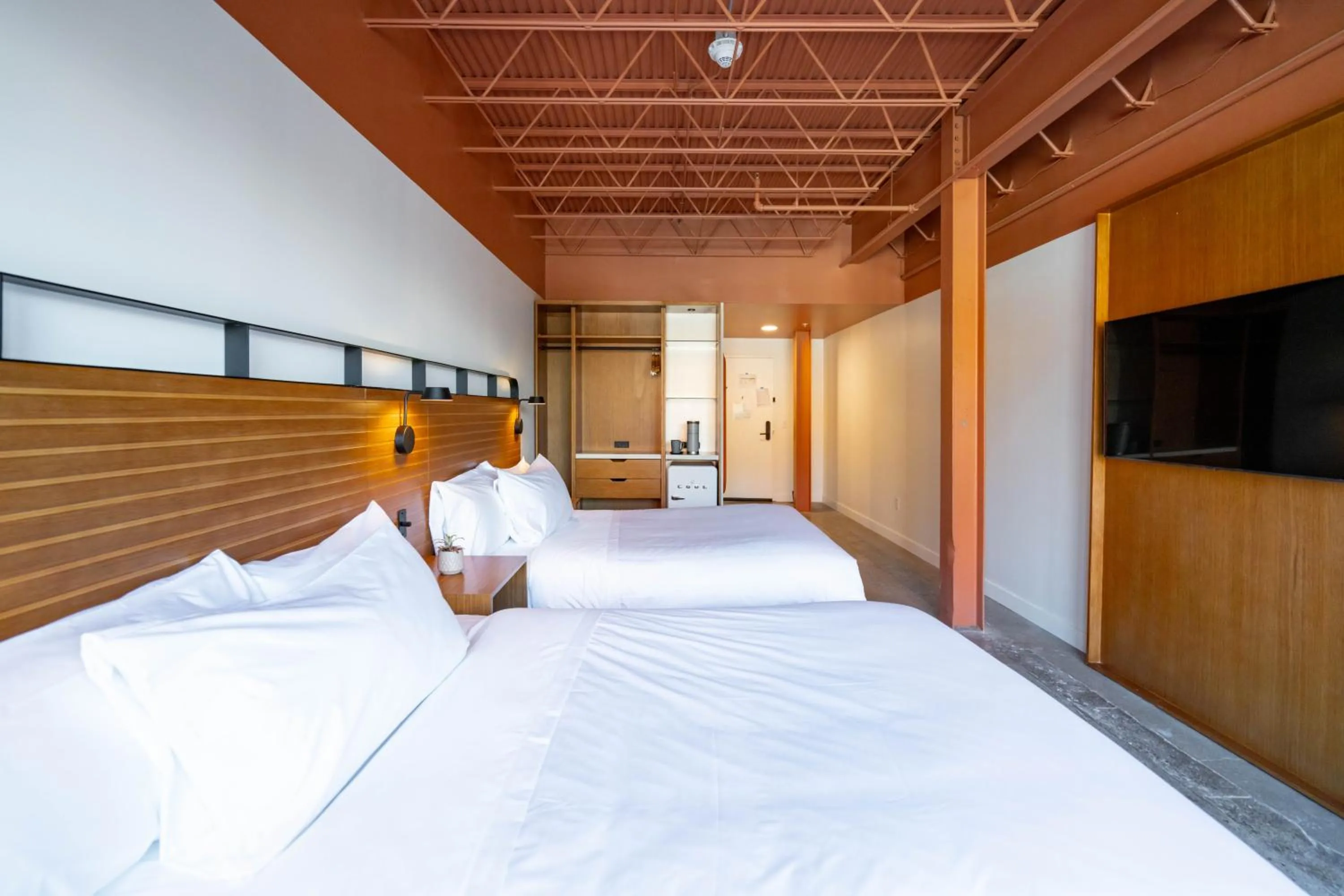 Bed in The Myriad Hotel Louisville, Tapestry Collection by Hilton