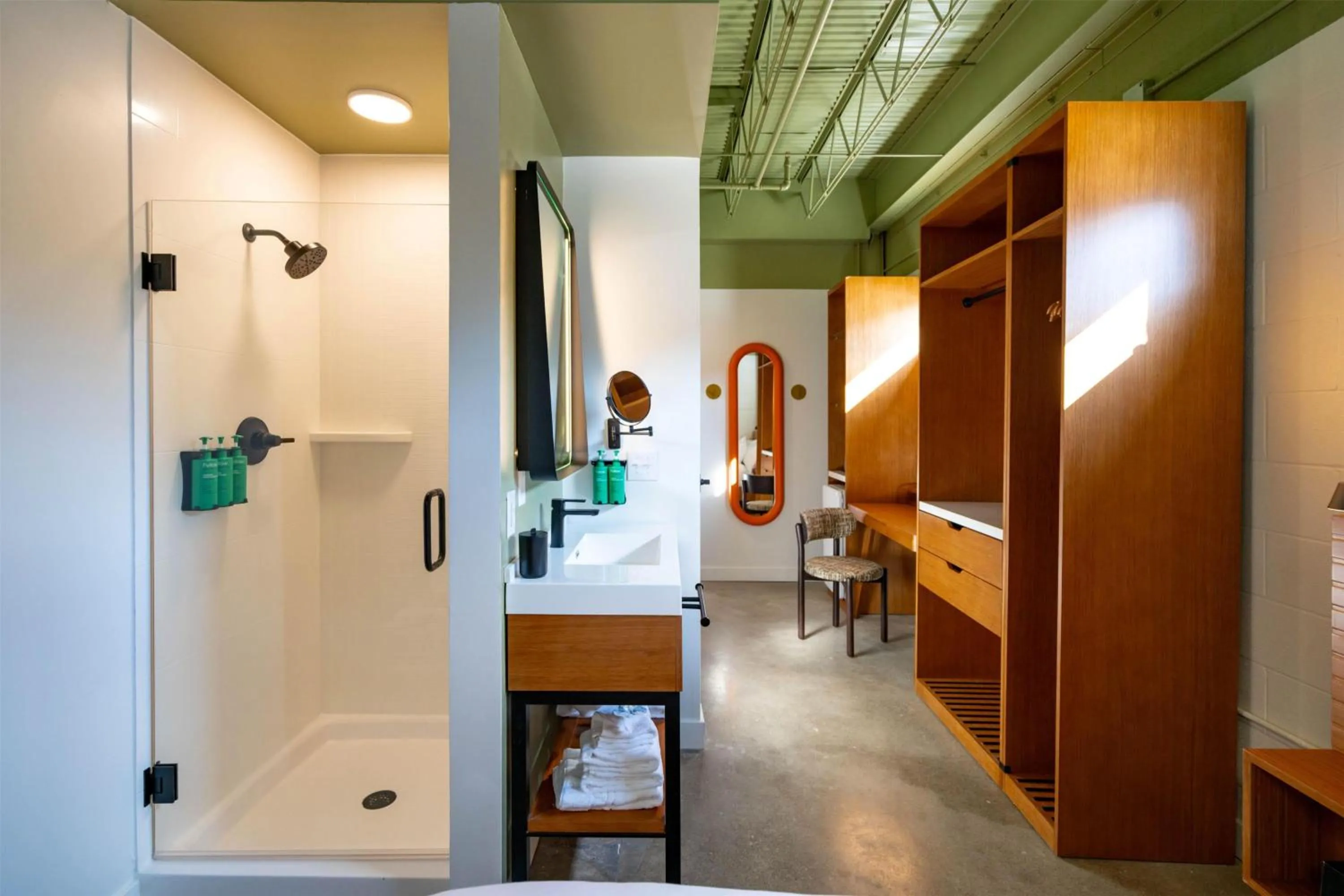 Bedroom in The Myriad Hotel Louisville, Tapestry Collection by Hilton