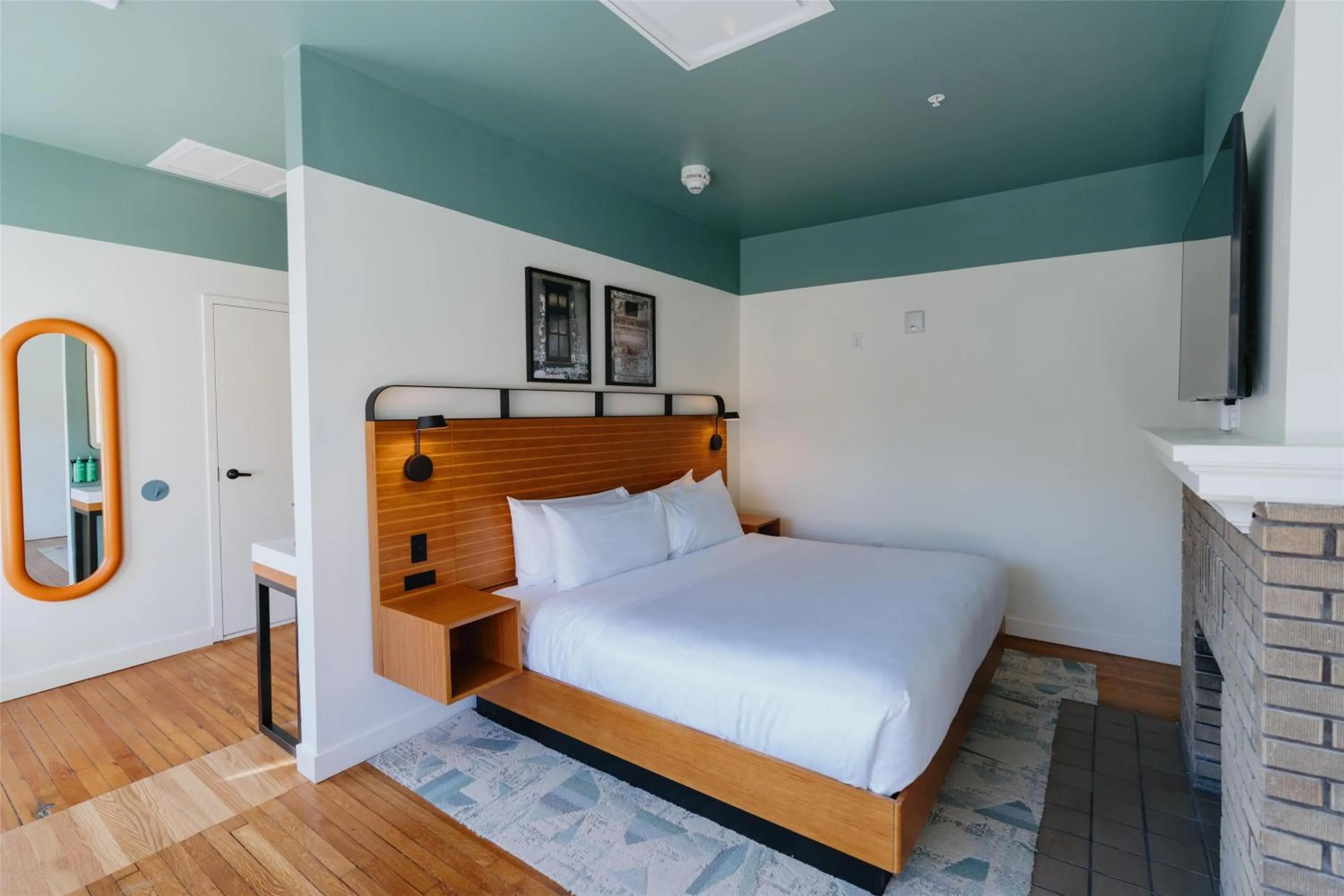 Bed in The Myriad Hotel Louisville, Tapestry Collection by Hilton