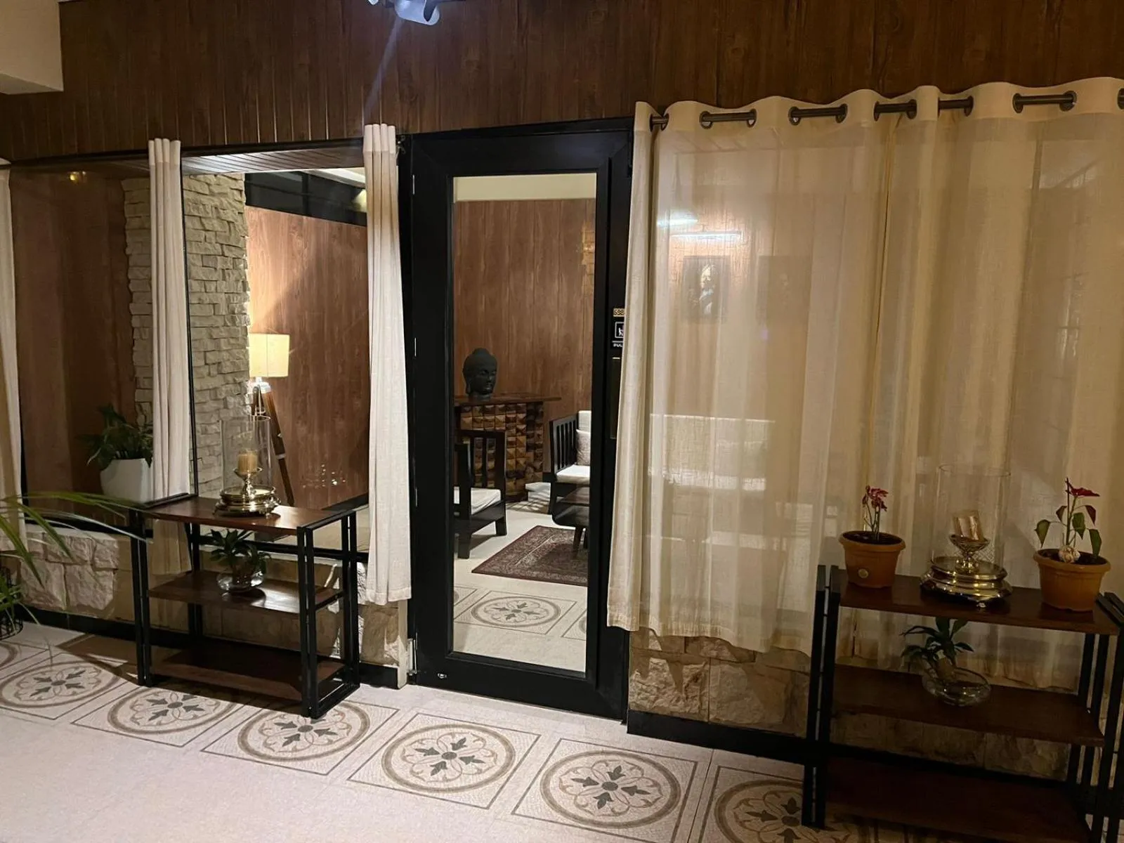 Business facilities in Hotel Acropolis