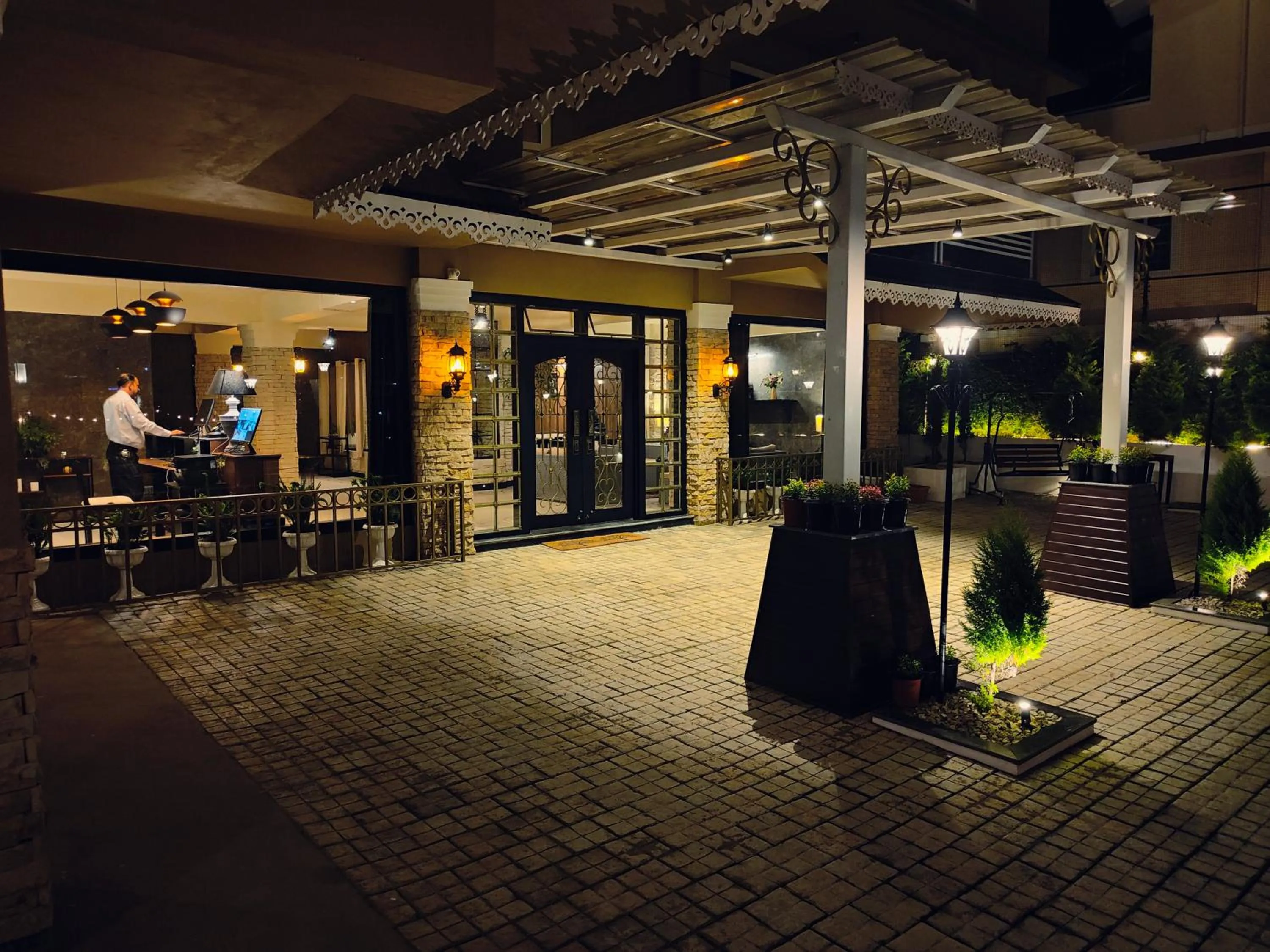 Facade/entrance in Hotel Acropolis