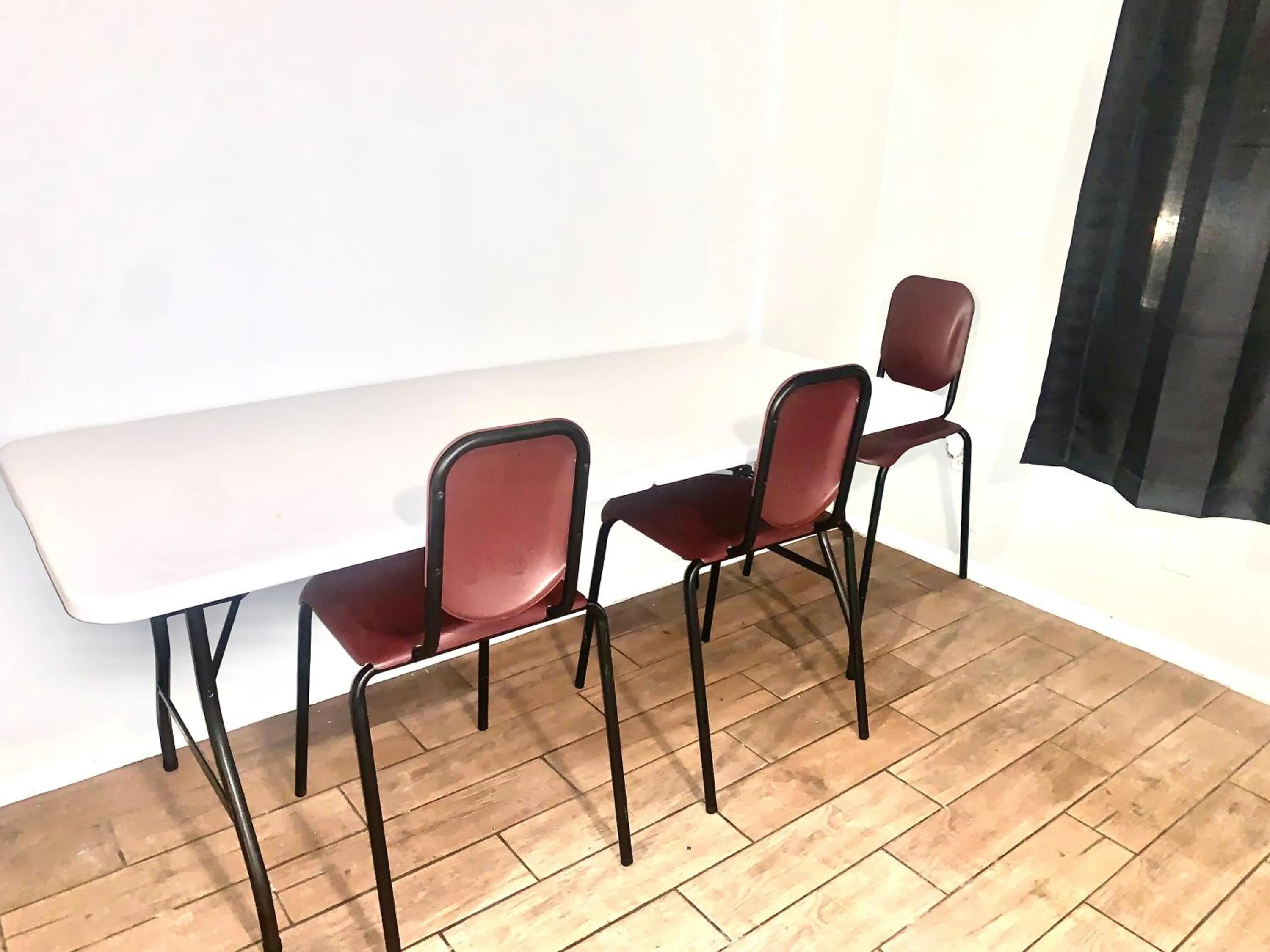 hair dresser in The Doze Off