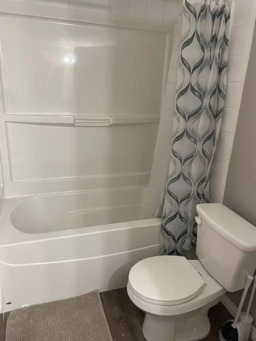 Shower in Wonderful 2-bedroom apartment