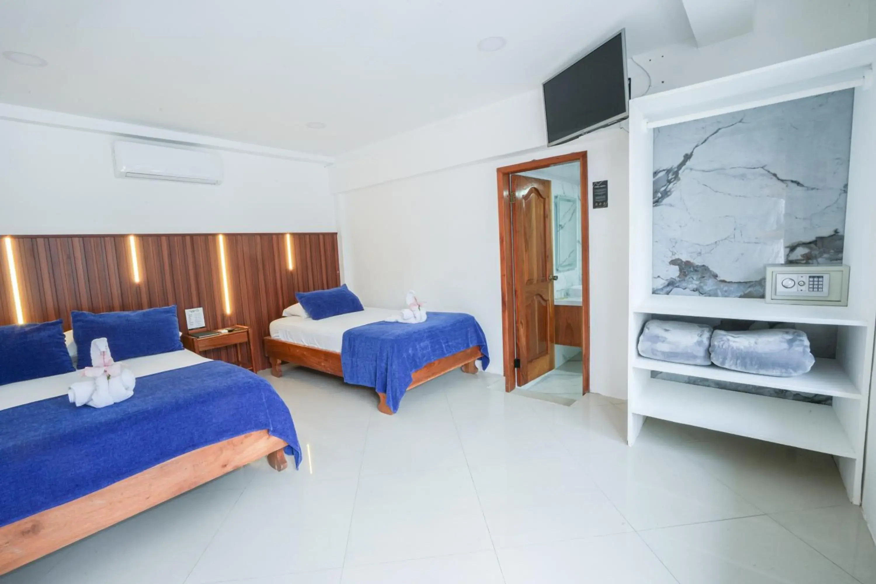 Twin Room in Fernandina Hotel & Spa Twin Room in Fernandina Hotel & Spa