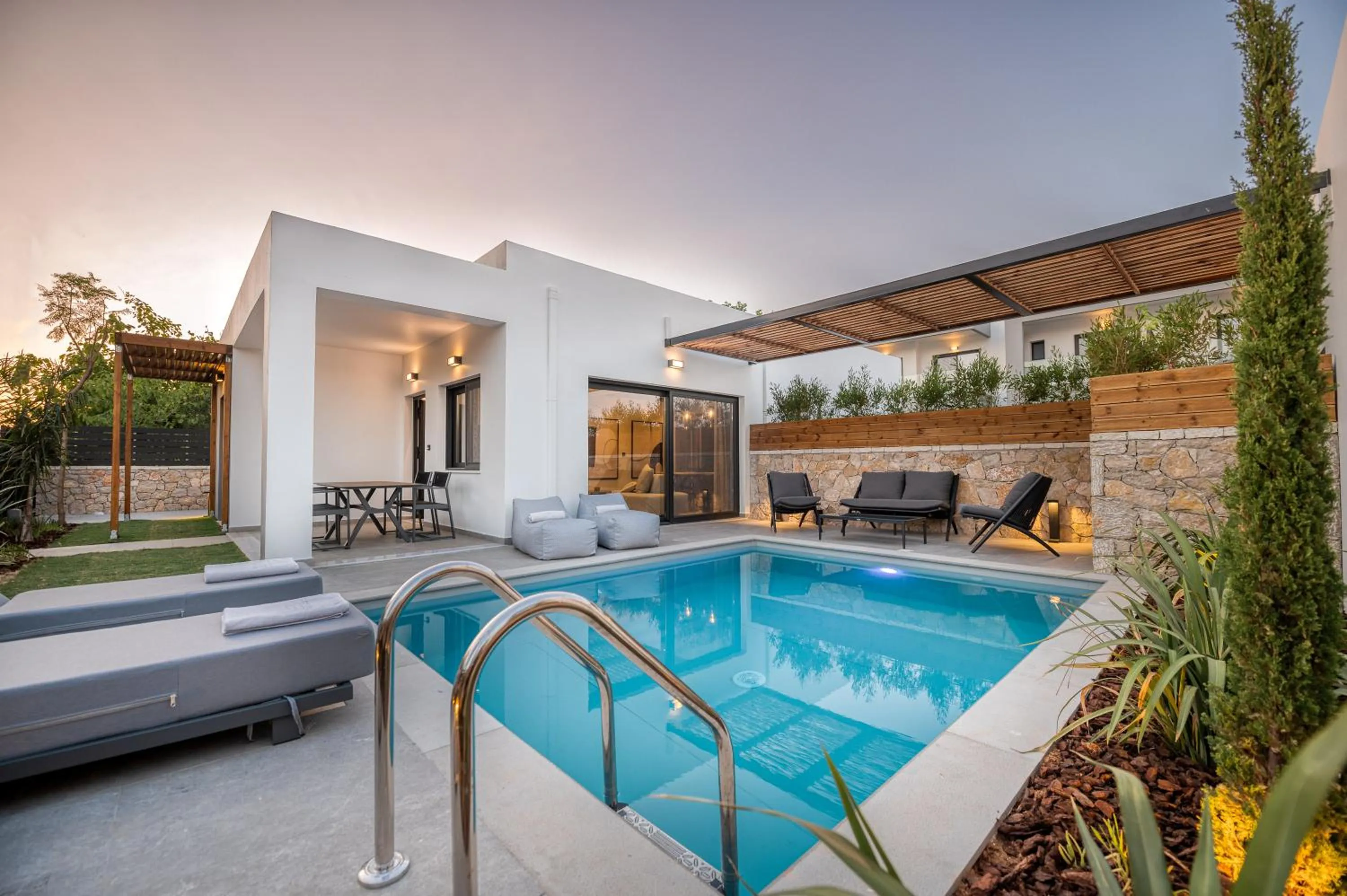 Swimming pool in Sezian Boutique Homes and Villas