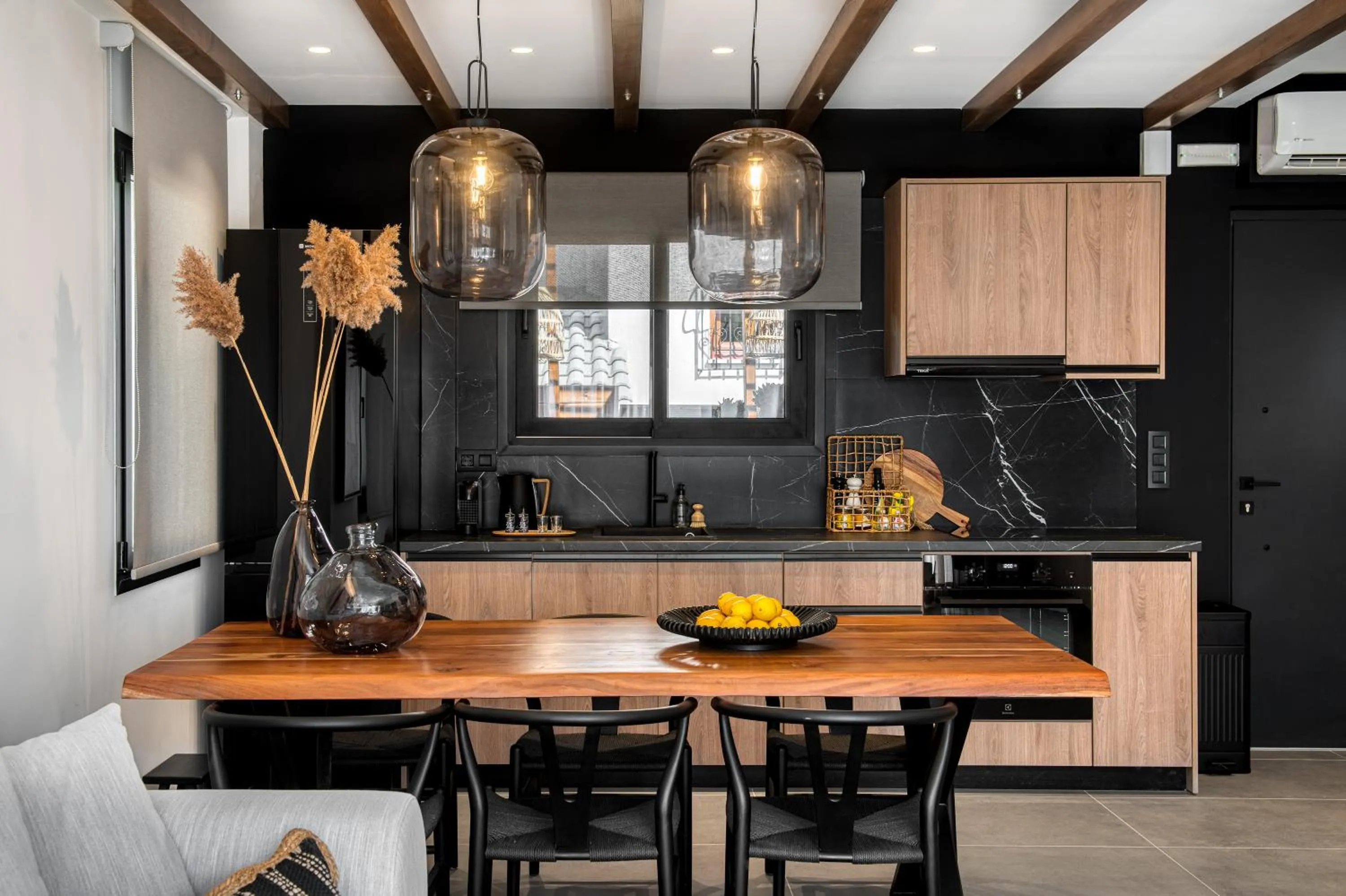 Kitchen or kitchenette in Sezian Boutique Homes and Villas