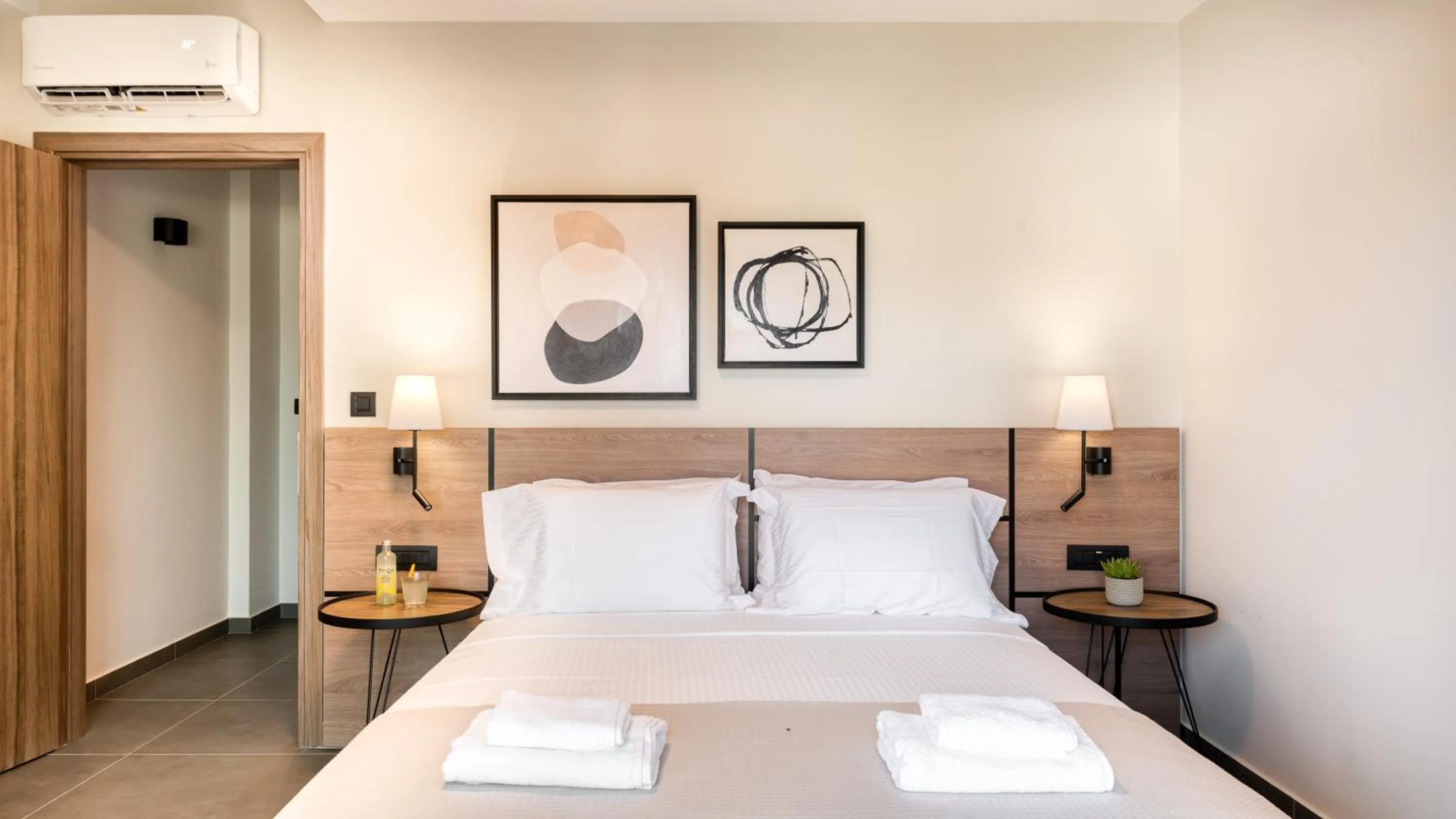 Bedroom, Bed in Sezian Boutique Homes and Villas