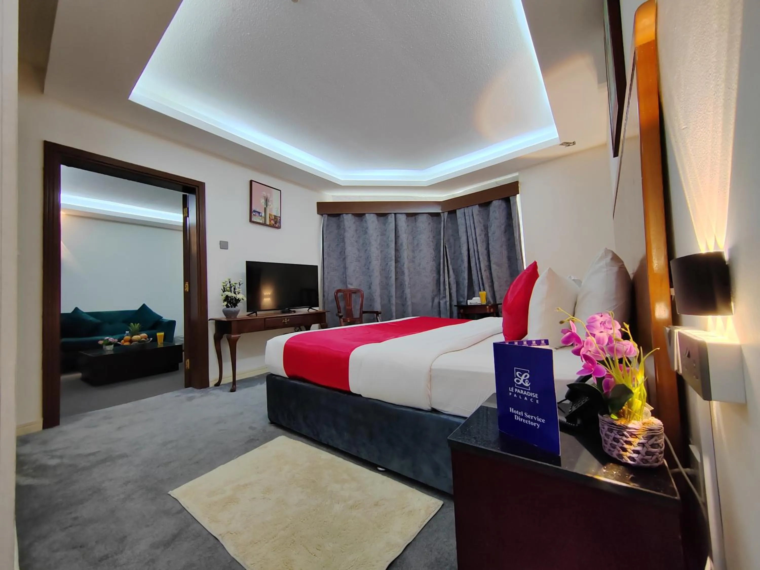 Bed in Le Paradise Palace Hotel Deira Dubai Al Rigga