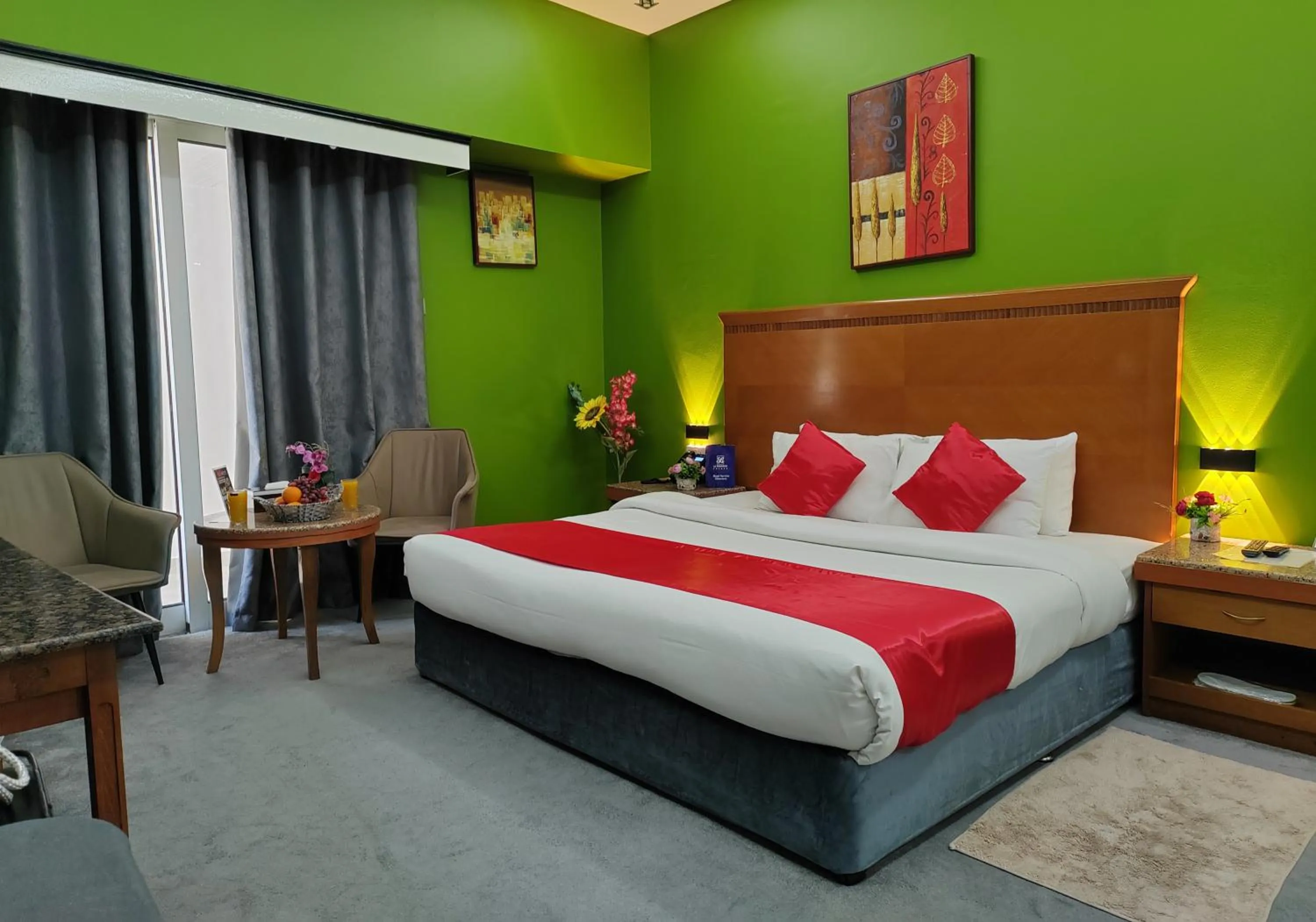 Bedroom, Bed in Le Paradise Palace Hotel Deira Dubai Al Rigga