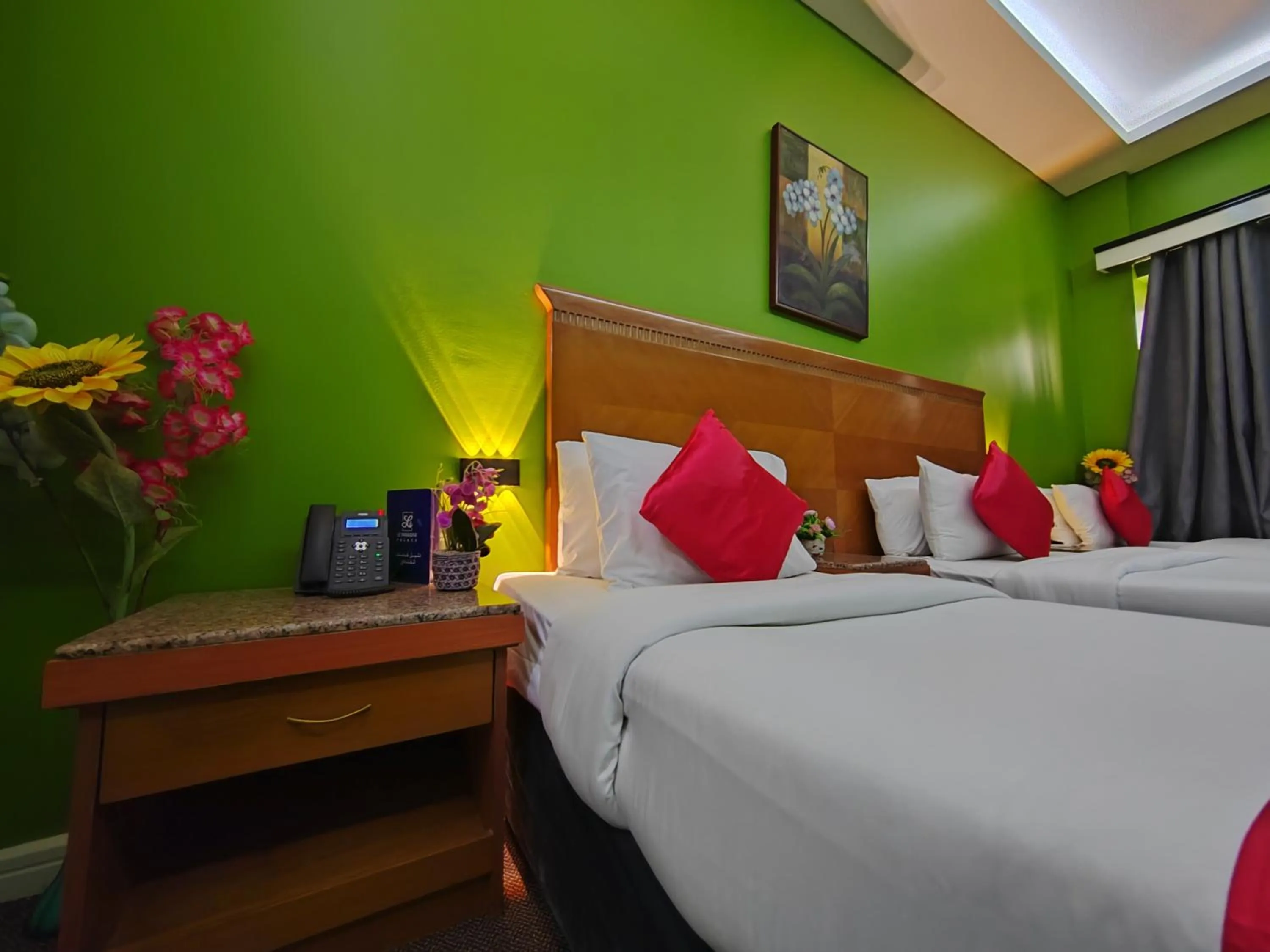 internet, Bed in Le Paradise Palace Hotel Deira Dubai Al Rigga