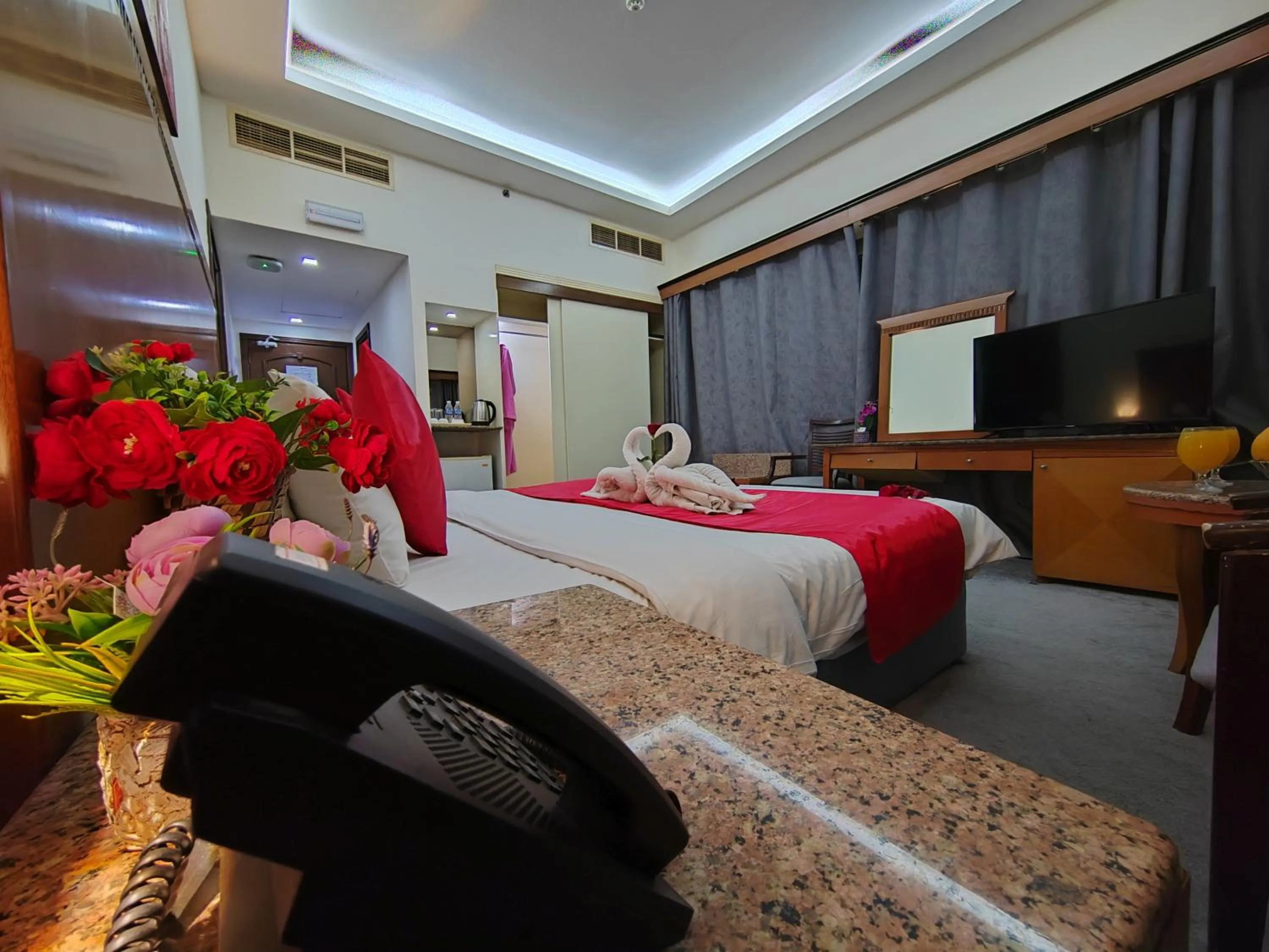 Bed in Le Paradise Palace Hotel Deira Dubai Al Rigga