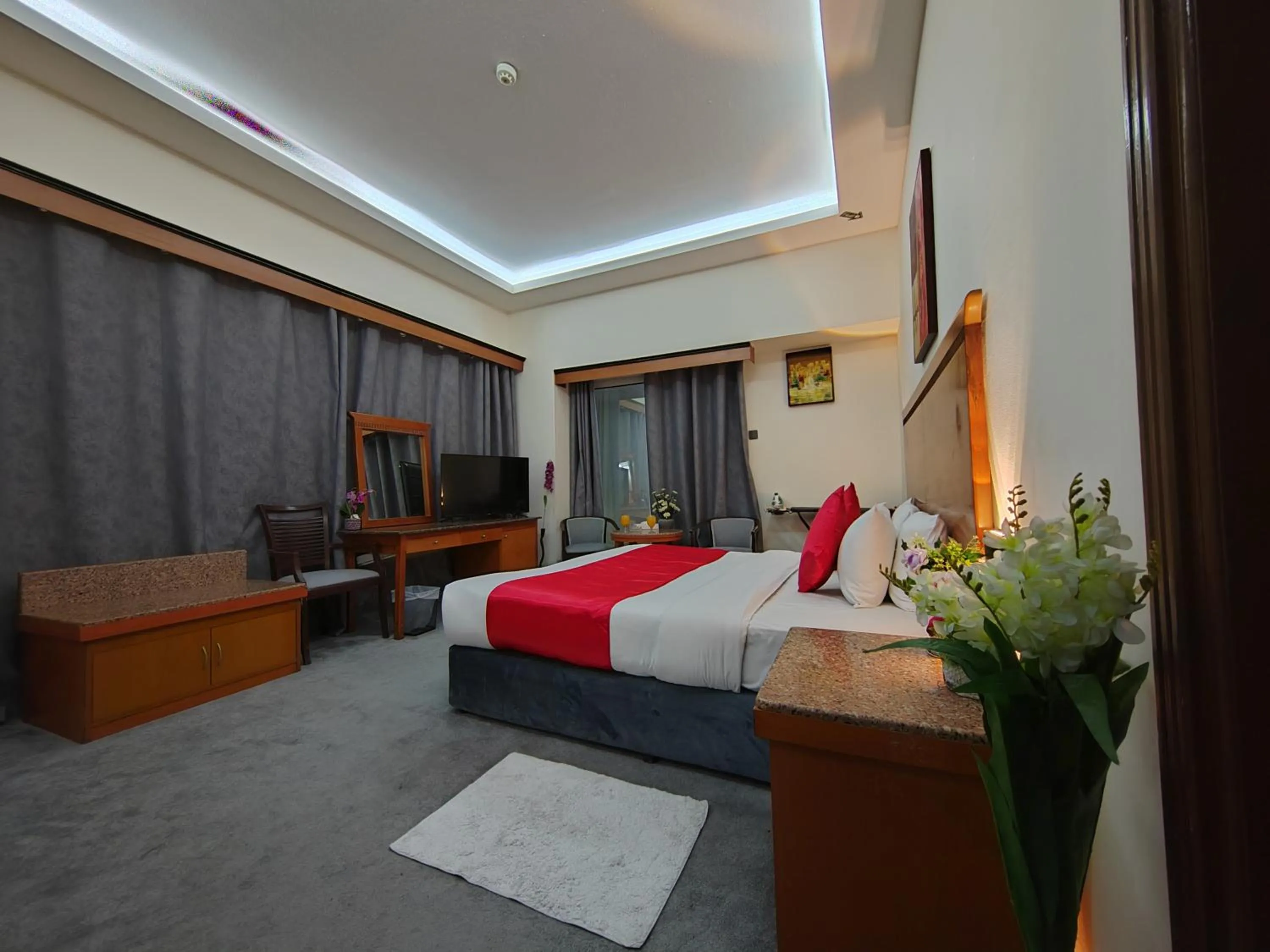 Communal lounge/ TV room, Bed in Le Paradise Palace Hotel Deira Dubai Al Rigga