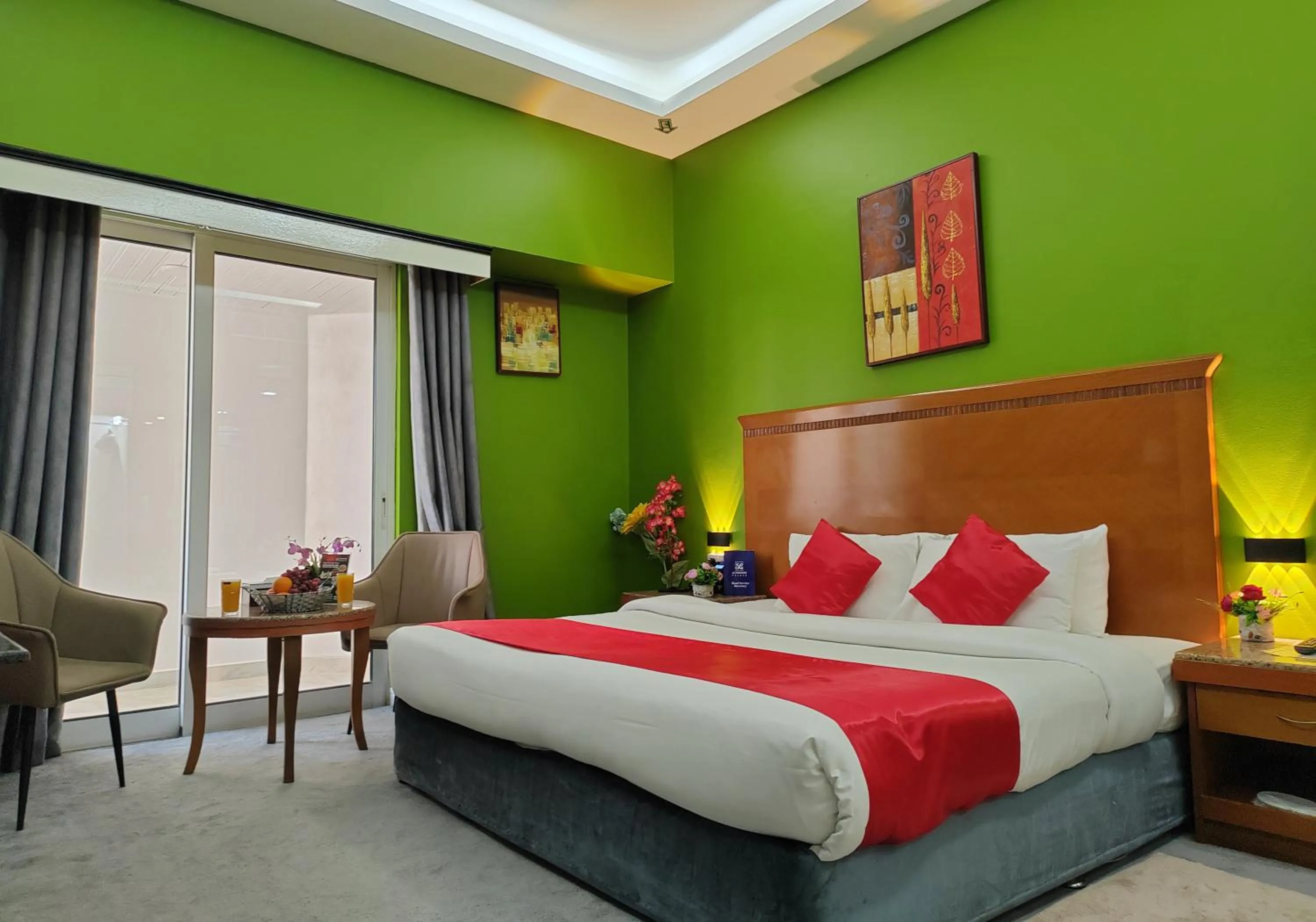 Bed in Le Paradise Palace Hotel Deira Dubai Al Rigga