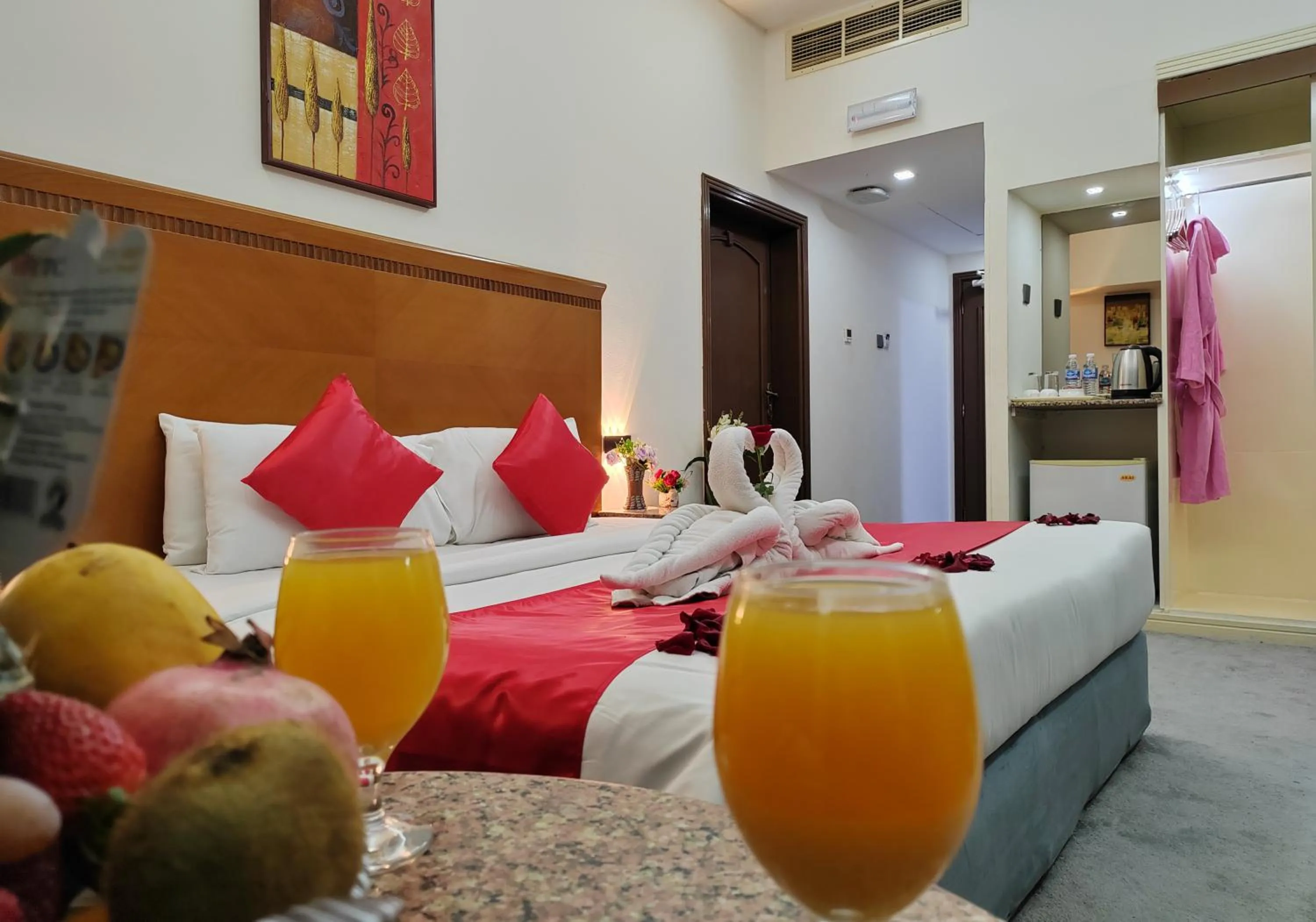 Bed in Le Paradise Palace Hotel Deira Dubai Al Rigga