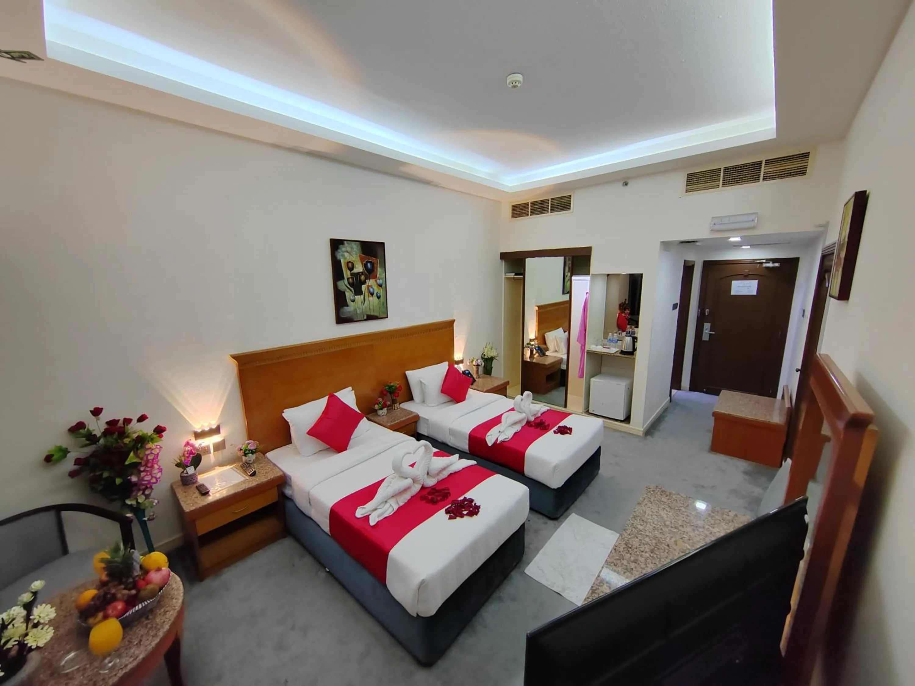 Bedroom, Bed in Le Paradise Palace Hotel Deira Dubai Al Rigga