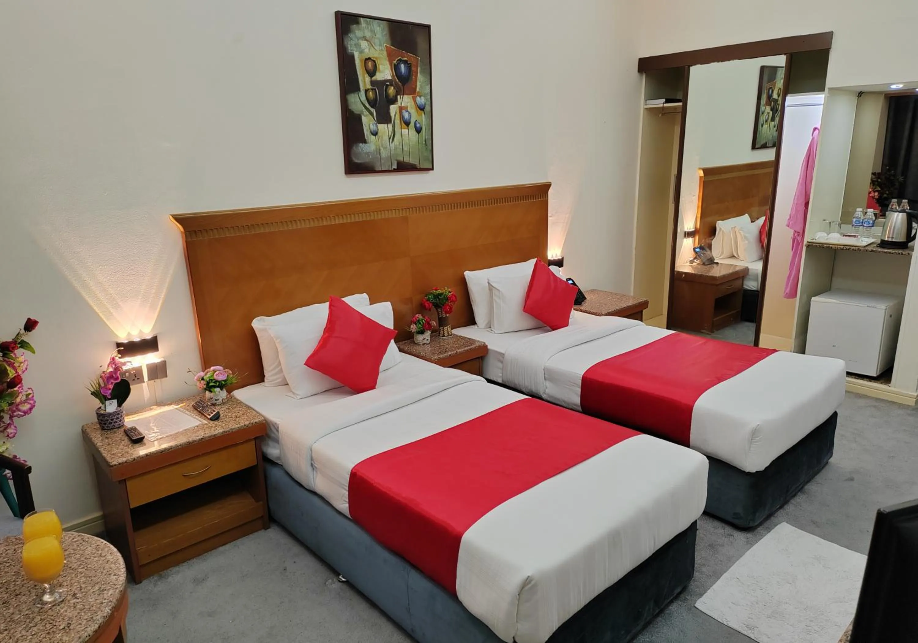 Bed in Le Paradise Palace Hotel Deira Dubai Al Rigga