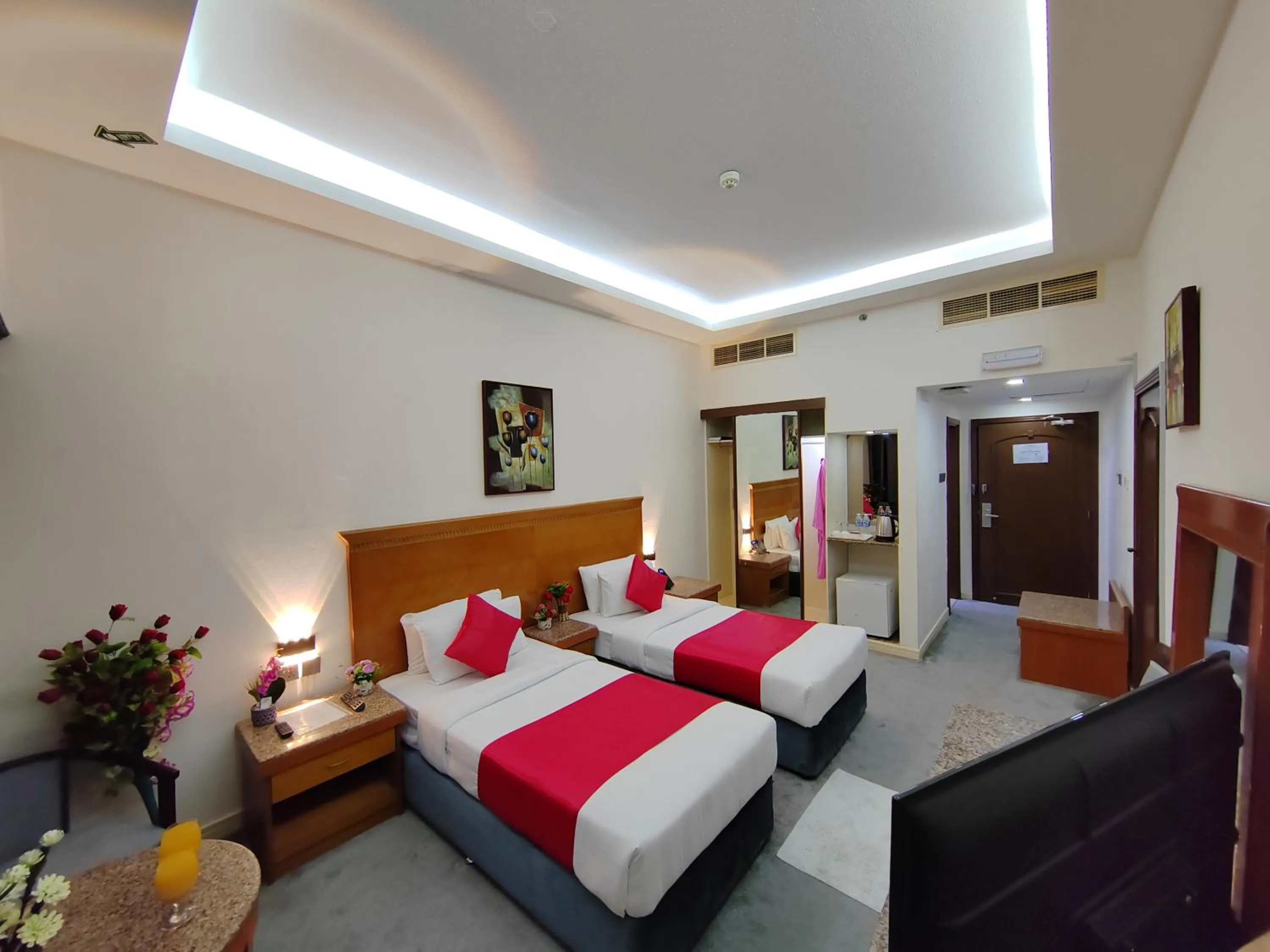 Bed in Le Paradise Palace Hotel Deira Dubai Al Rigga