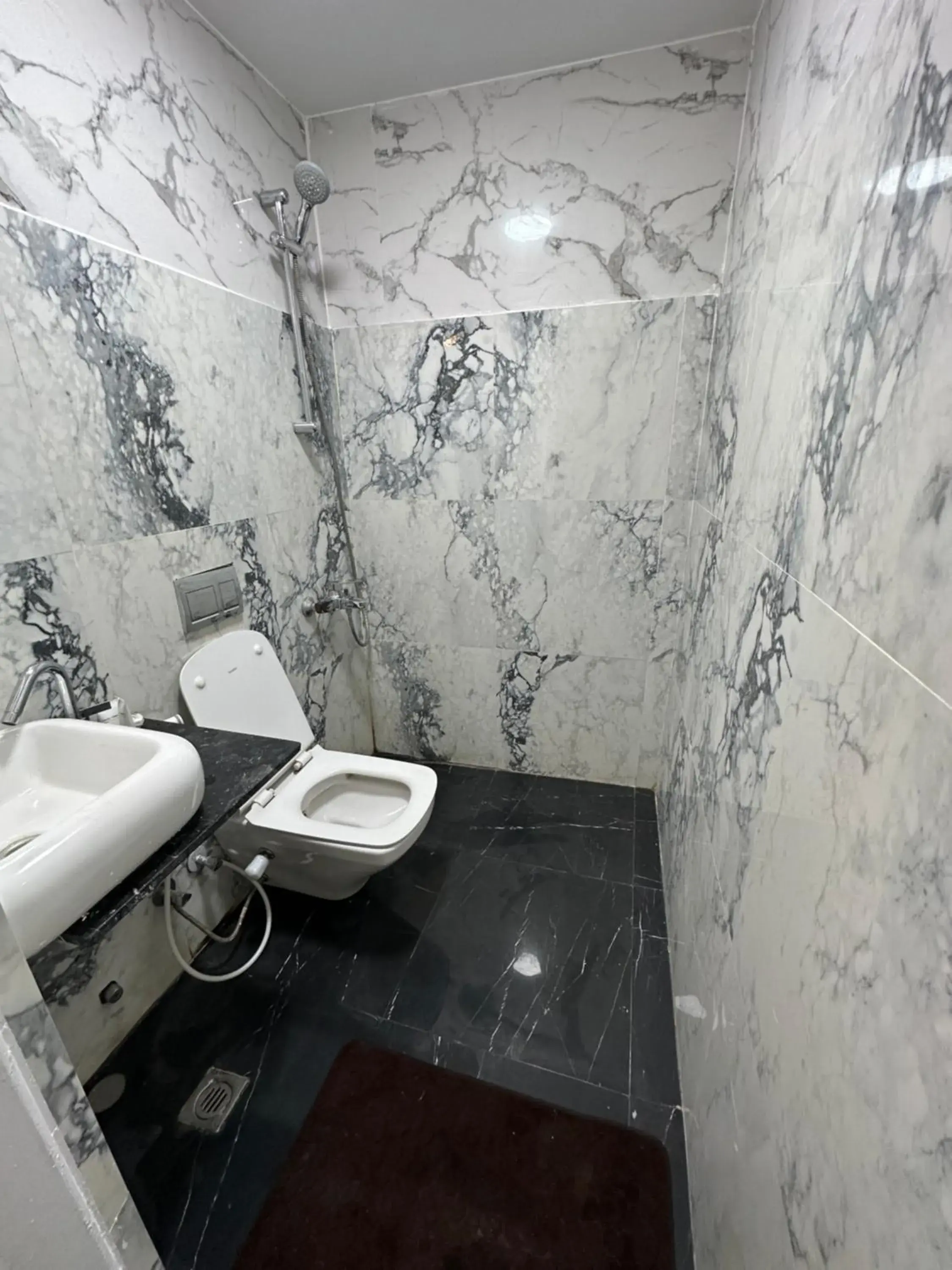 Economy Single Room - single occupancy in Palace Court Economy Single Room - single occupancy in Palace Court