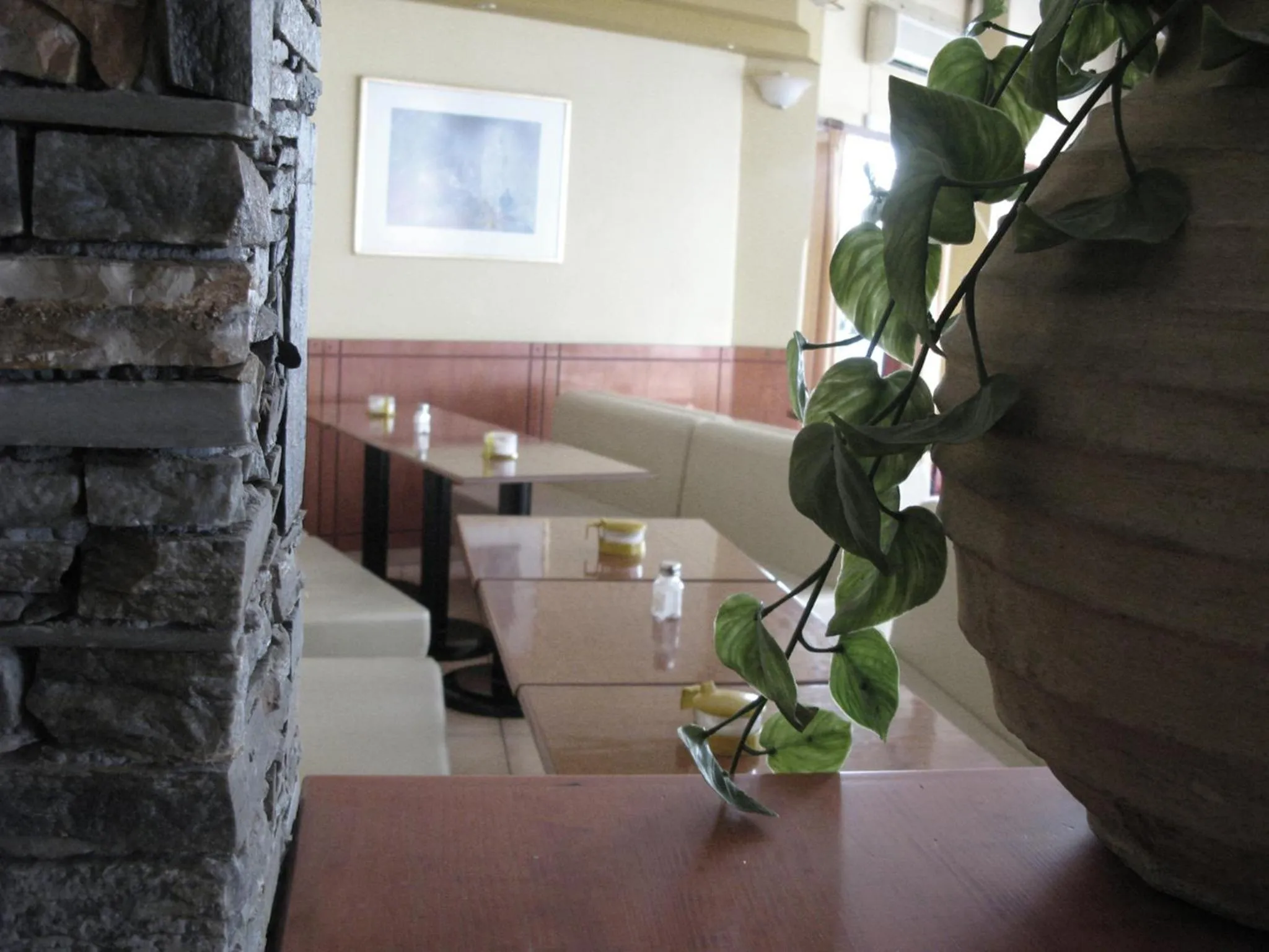 Restaurant/places to eat in Hotel Marko