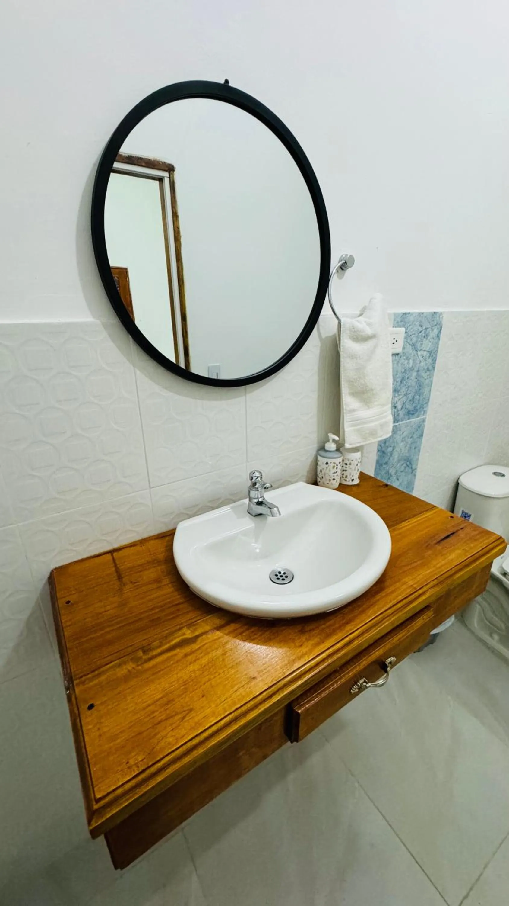 Bathroom in Coffee House Minca