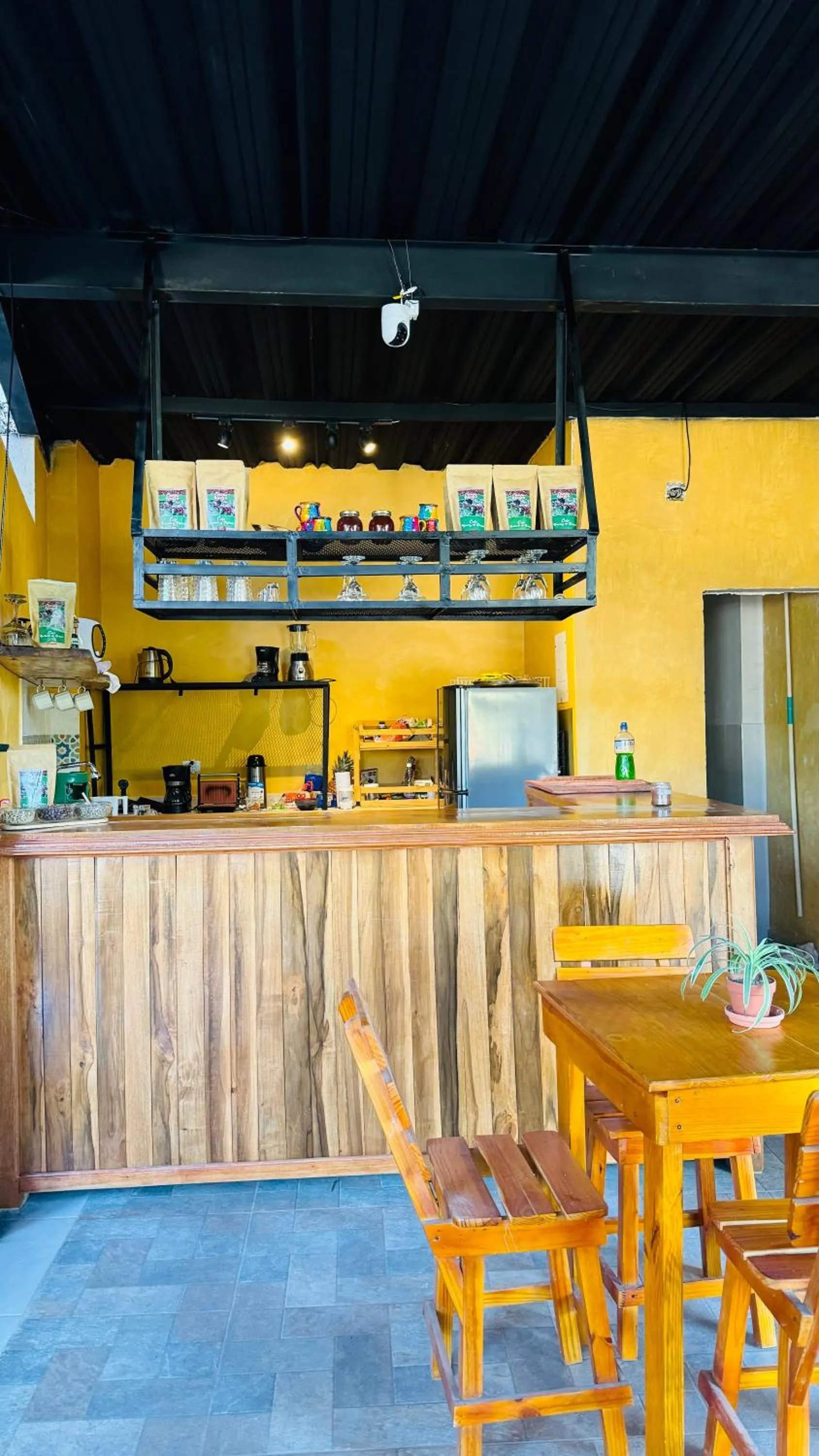 Restaurant/places to eat in Coffee House Minca