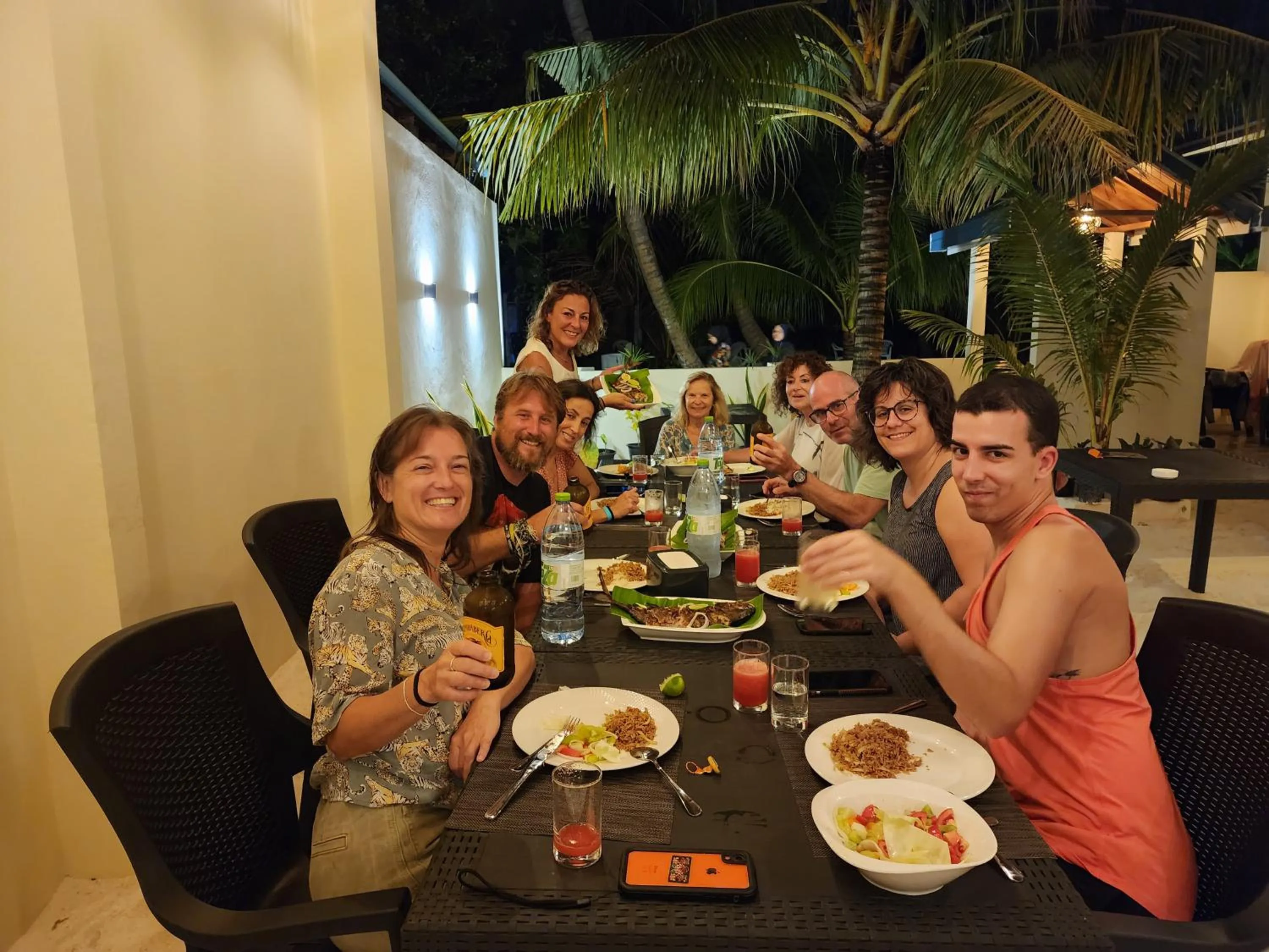 Restaurant/places to eat in Dhigurah Dhonveli Boutique