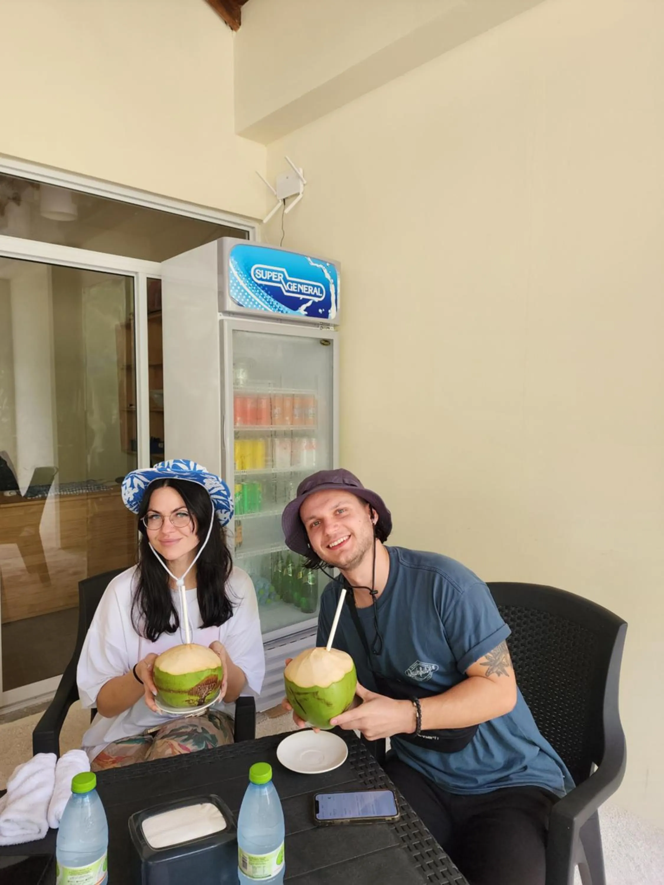 Restaurant/places to eat in Dhigurah Dhonveli Boutique