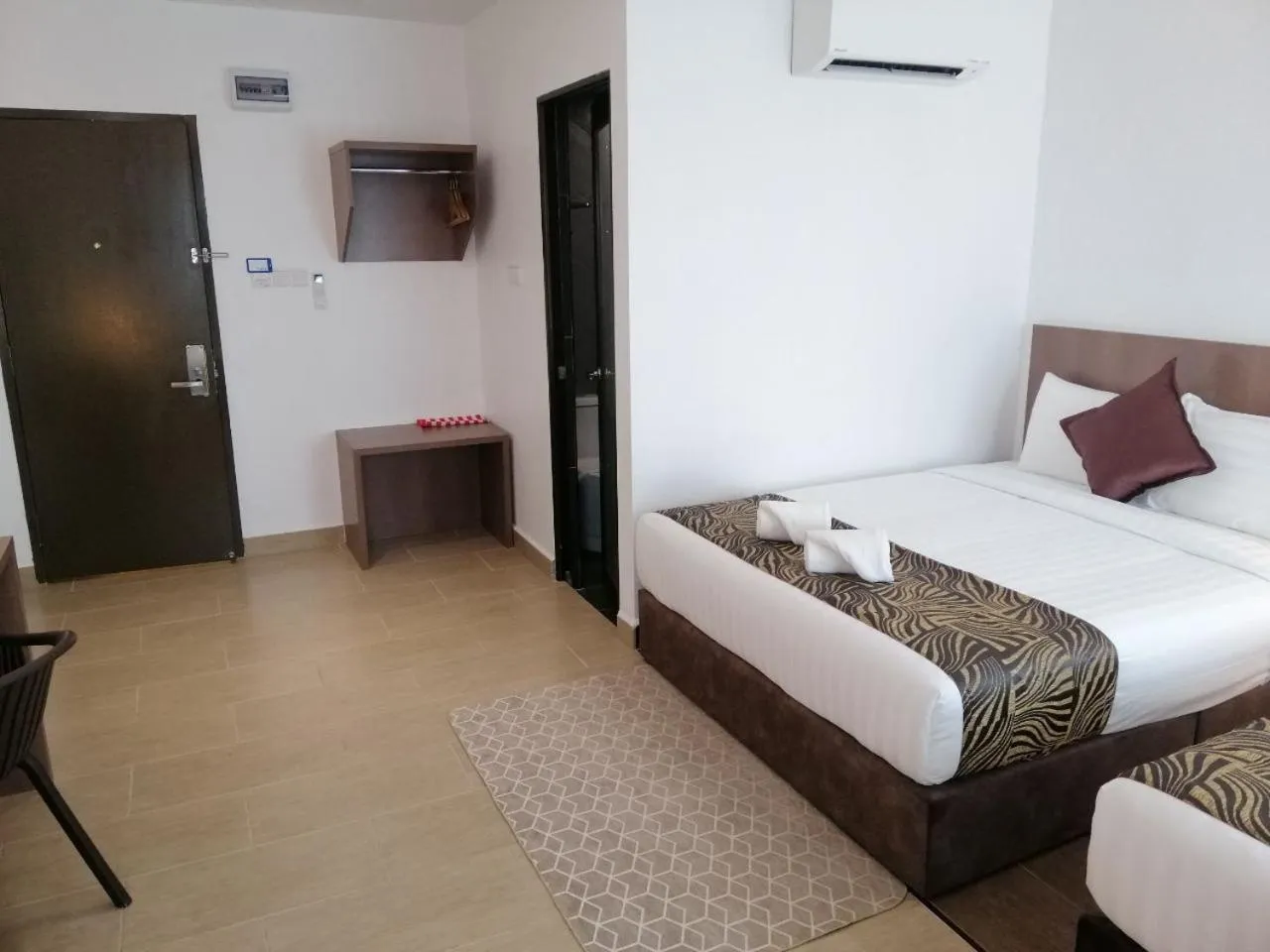 Bedroom, Bed in DSH Hotel